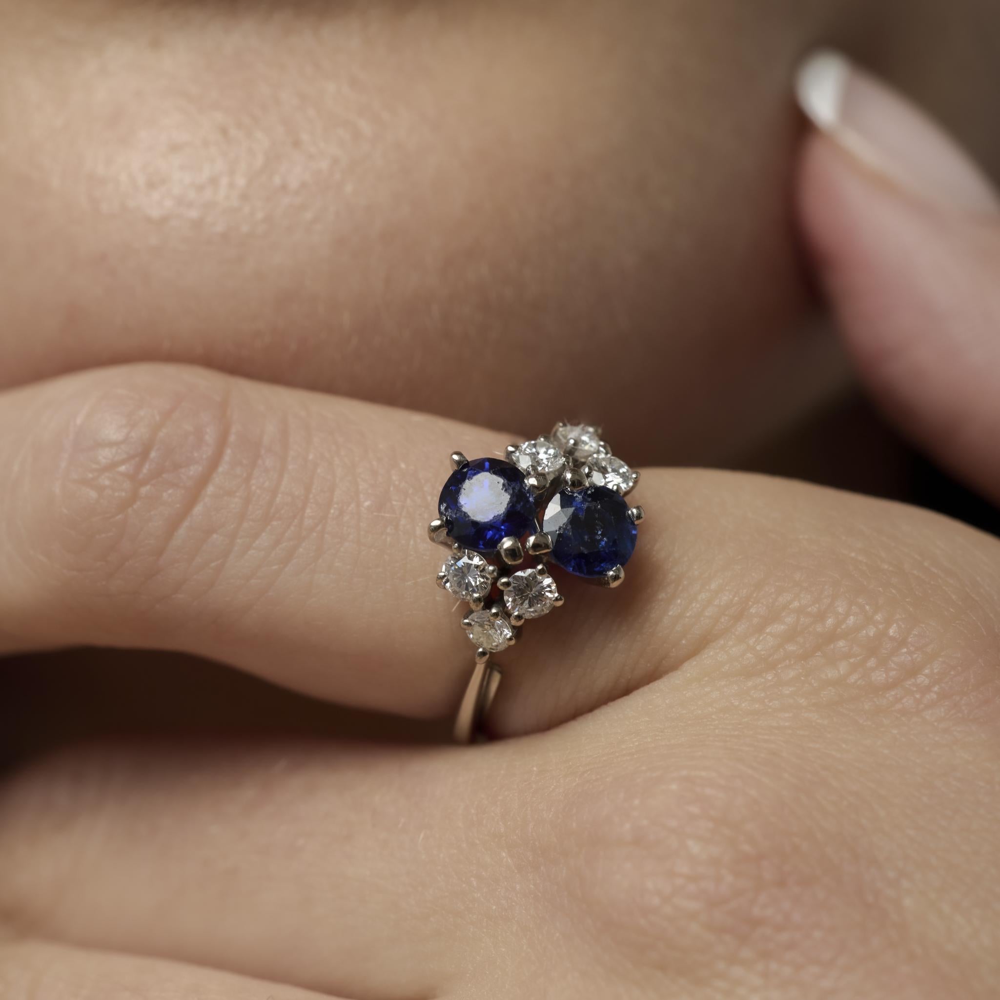 Vintage sapphire diamond 18k white gold ring