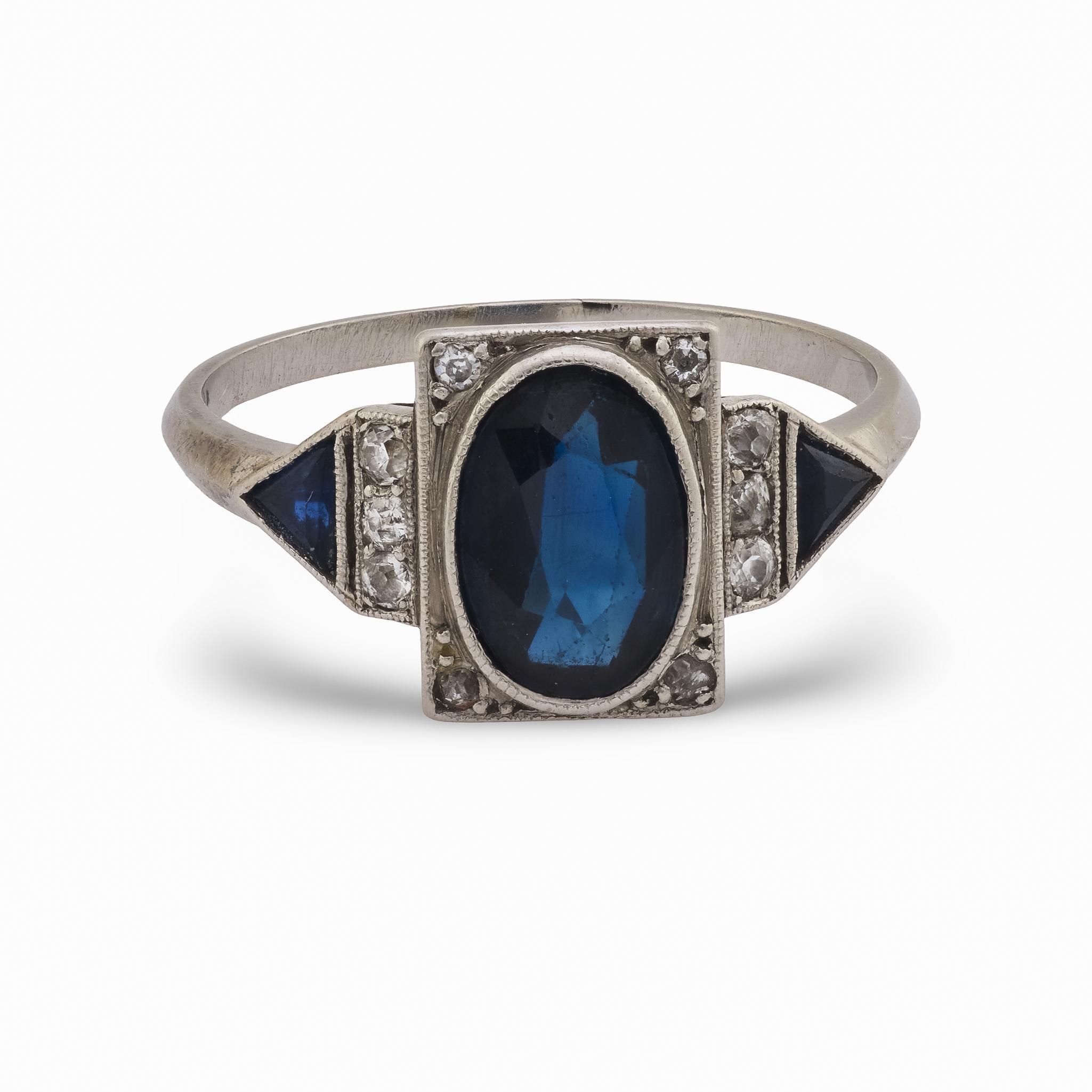 French Art Deco GIA 1.65 carat no heat sapphire diamond platinum ring