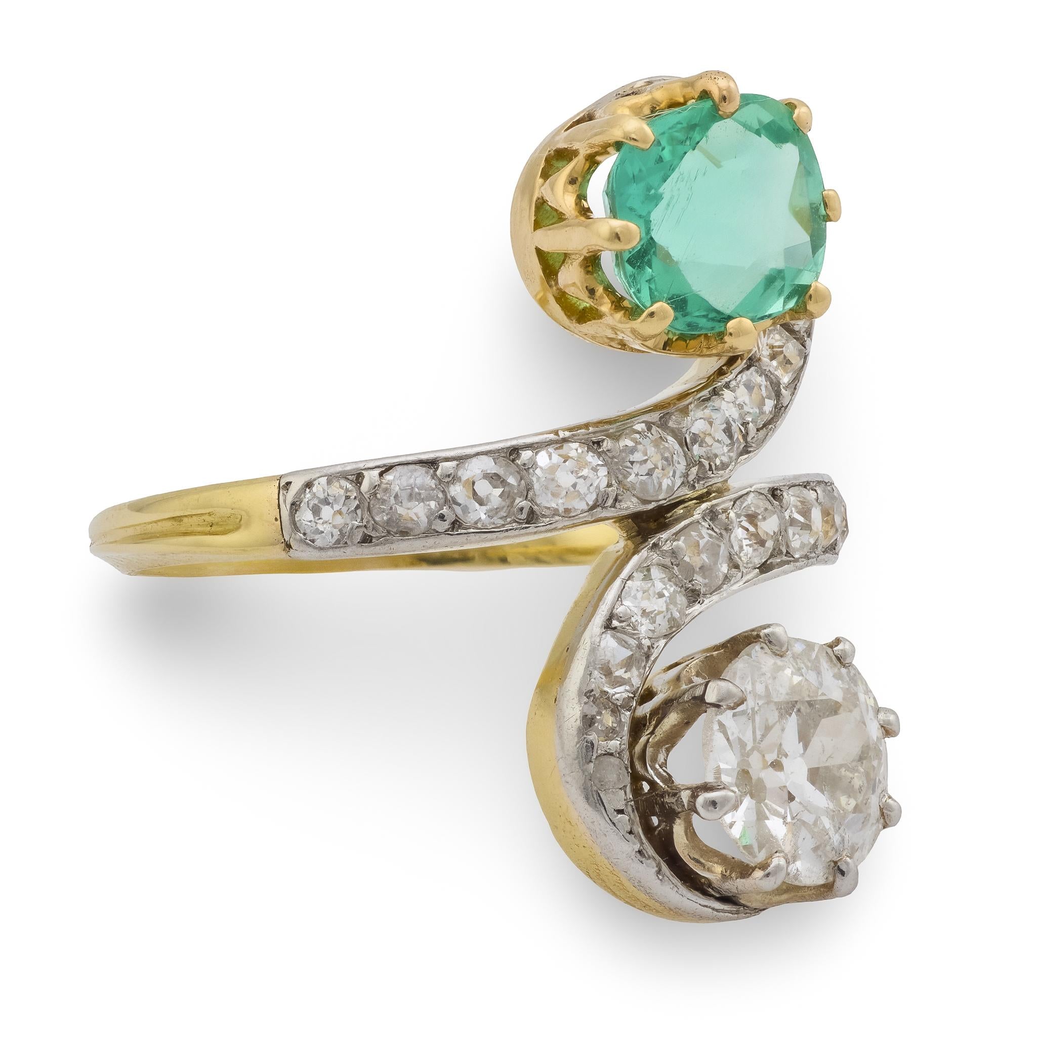 Edwardian diamond emerald 18k yellow gold silver Toi Et Moi ring