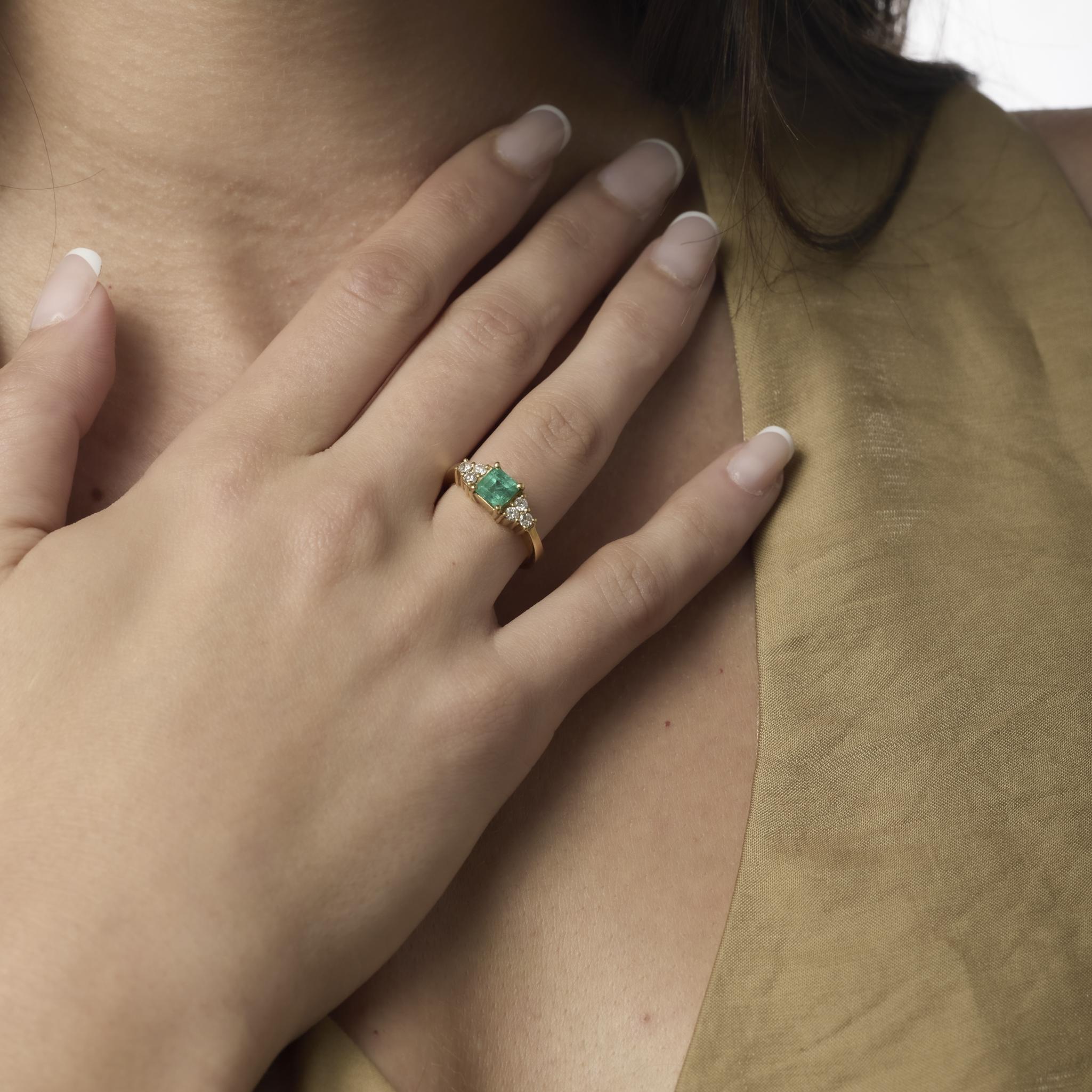 Vintage emerald diamond 18k yellow gold engagement ring