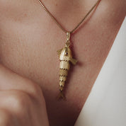Vintage ruby 18k yellow gold articulated fish necklace
