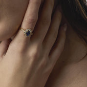 Vintage 1 carat sapphire diamond 18k yellow gold cluster ring