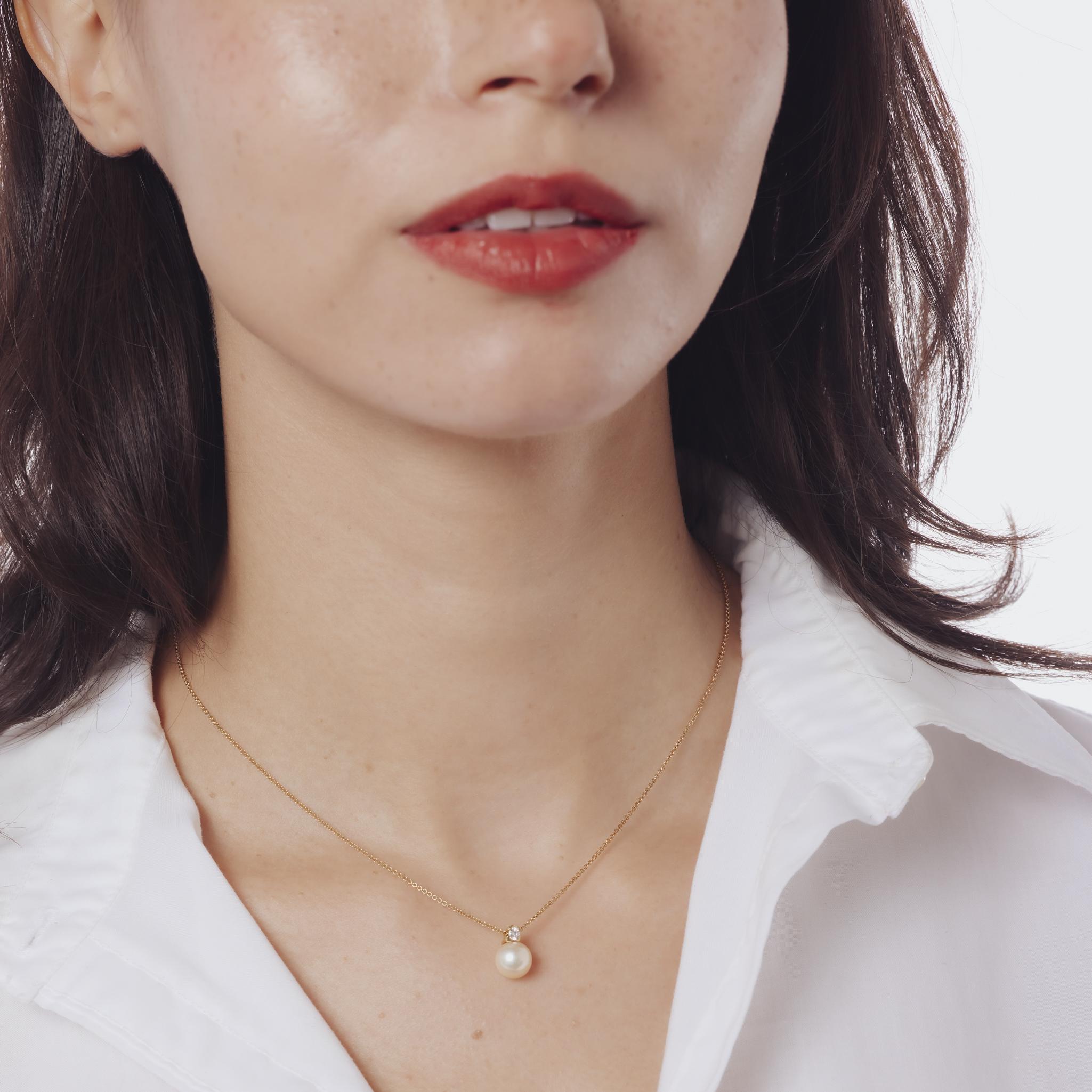 Mikimoto diamond pearl 18k yellow gold necklace