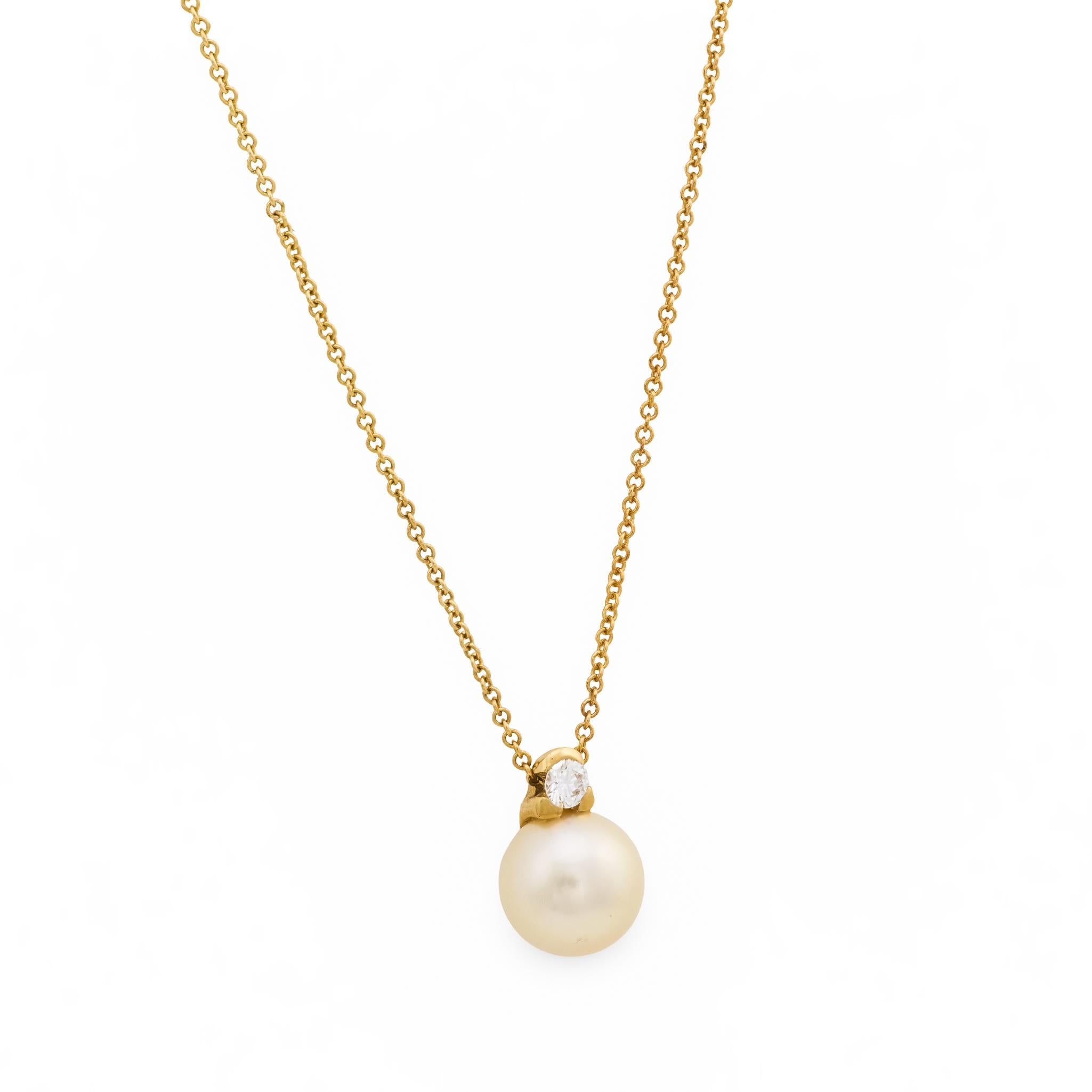 Mikimoto diamond pearl 18k yellow gold necklace
