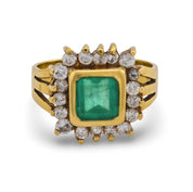 Vintage emerald diamond 18k yellow gold ring