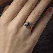 Vintage 1.50 carat sapphire diamond 14k yellow gold cluster ring