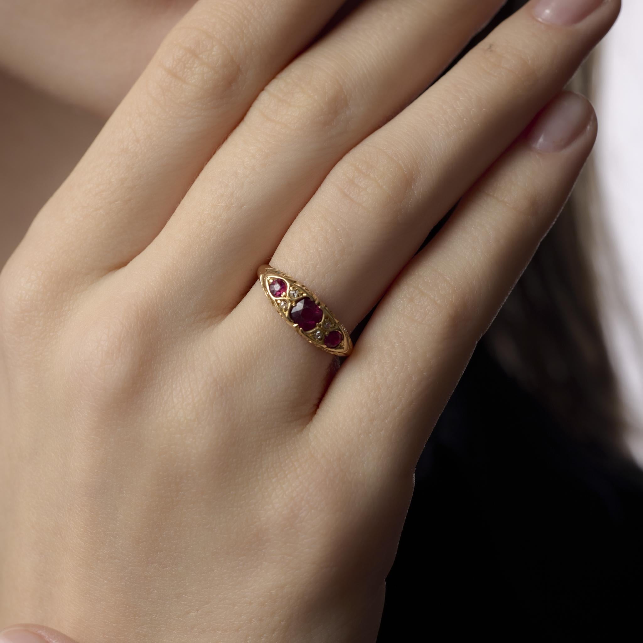 Victorian English ruby diamond 18k yellow gold ring