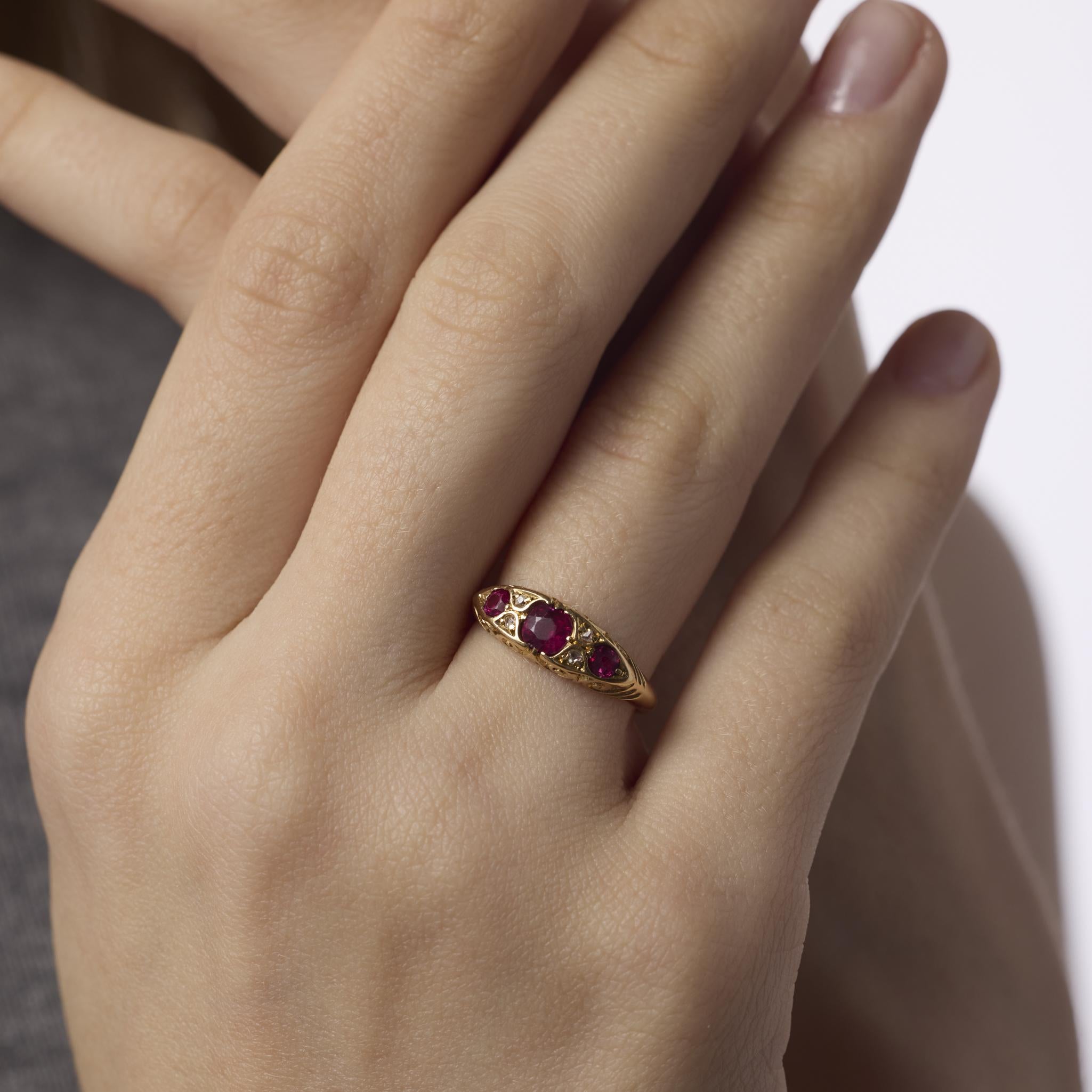 Victorian English ruby diamond 18k yellow gold ring