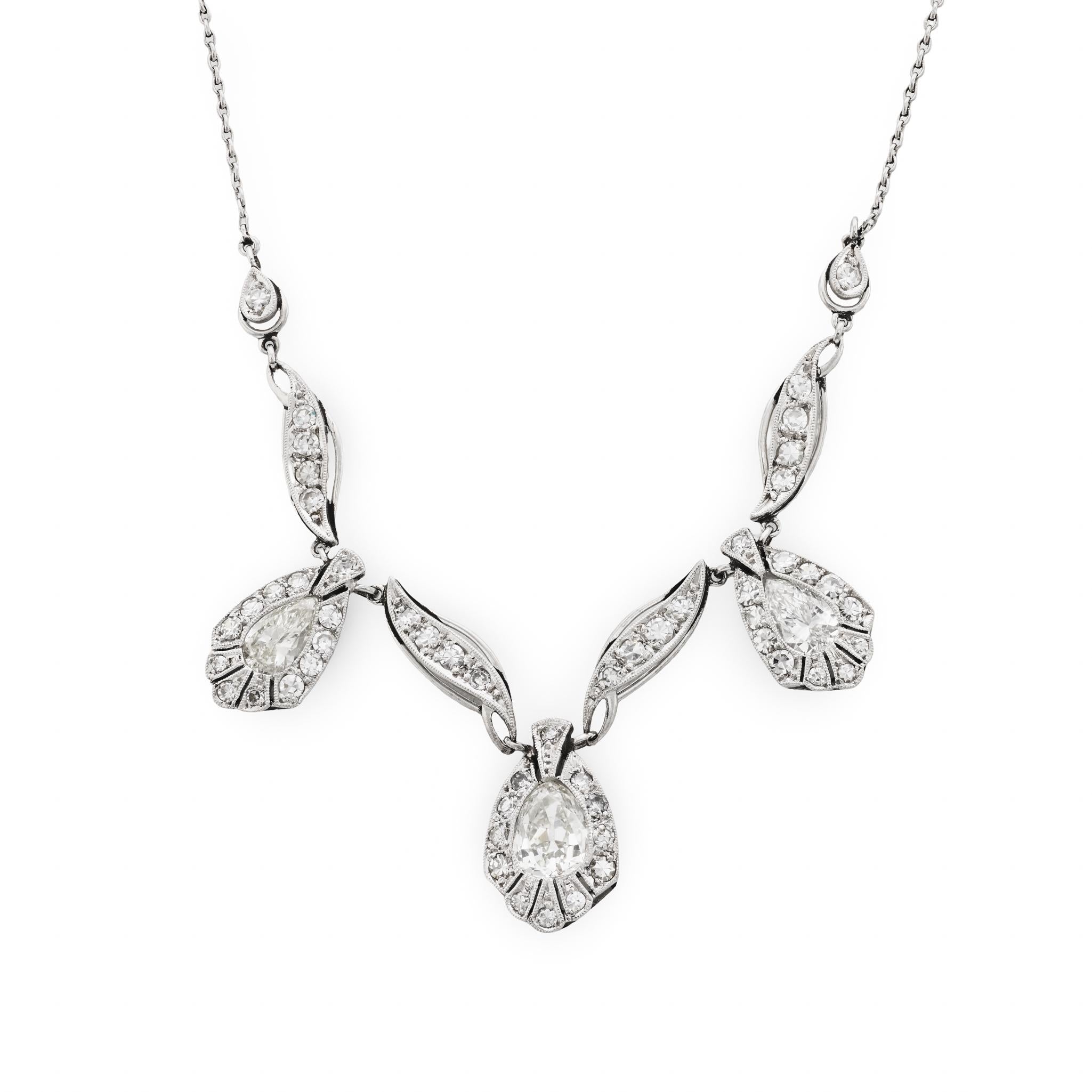 Edwardian 2.20 carat total weight diamond platinum necklace