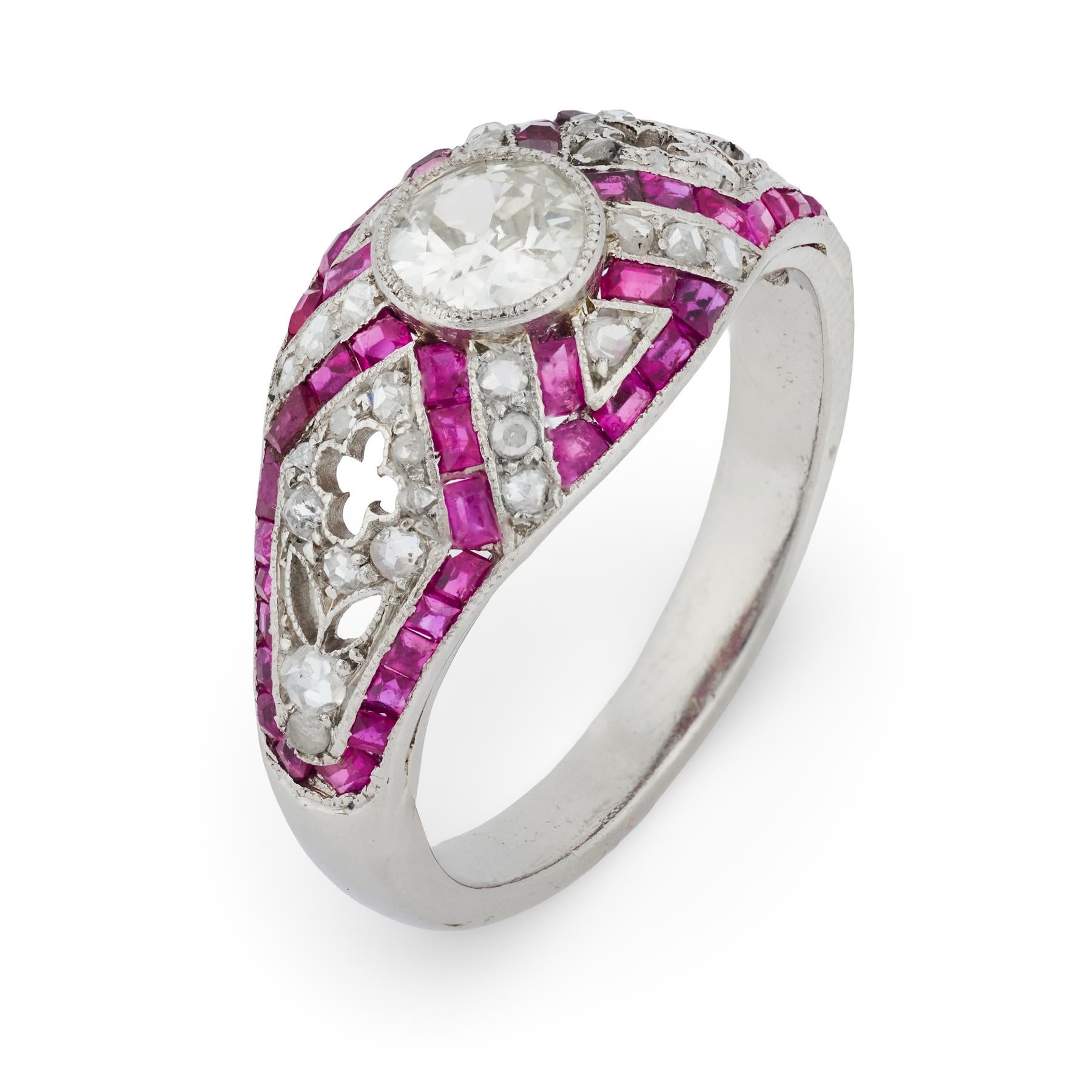 French Belle Époque 0.60 carat old European cut diamond platinum dome ring