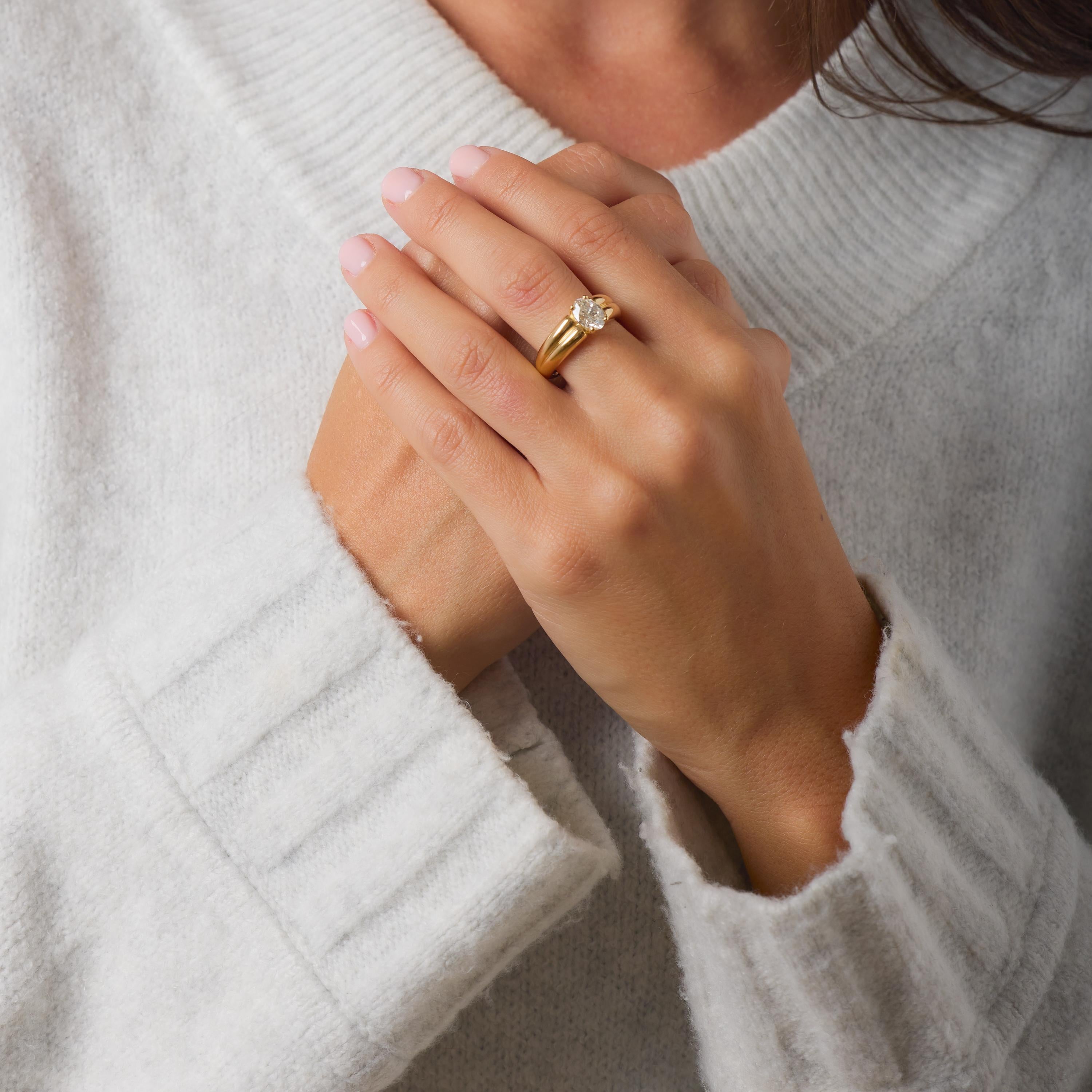 French vintage GIA 1.53 carat oval diamond engagement ring