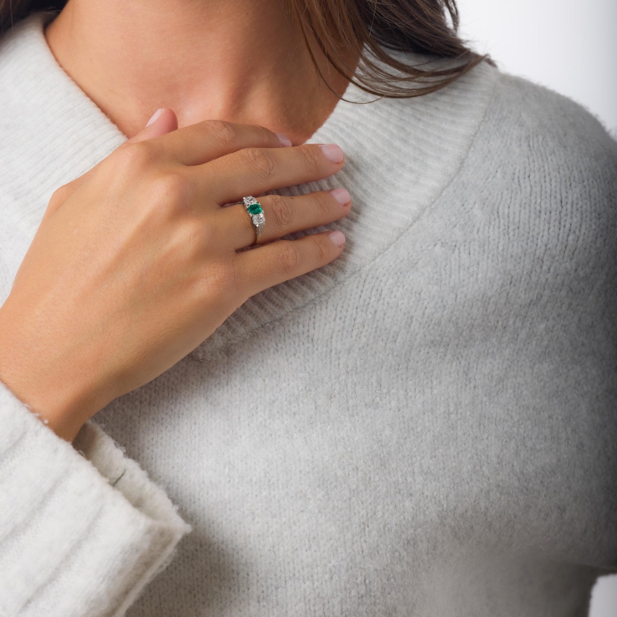 Art Deco emerald diamond platinum ring