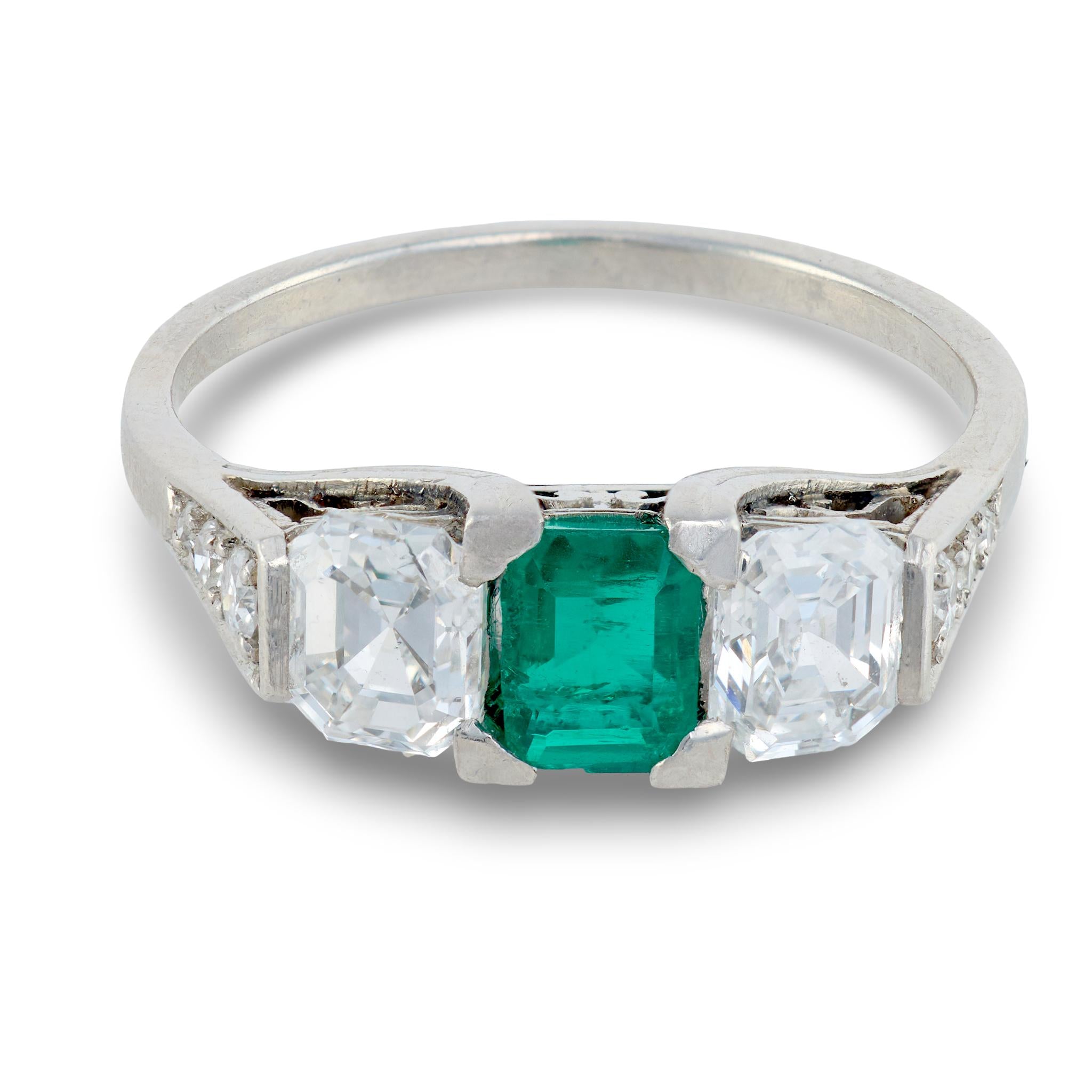 Art Deco emerald diamond platinum ring