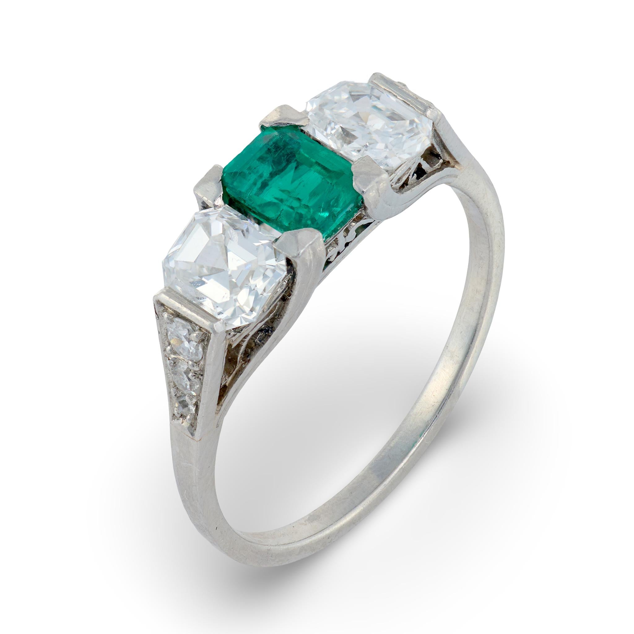 Art Deco emerald diamond platinum ring