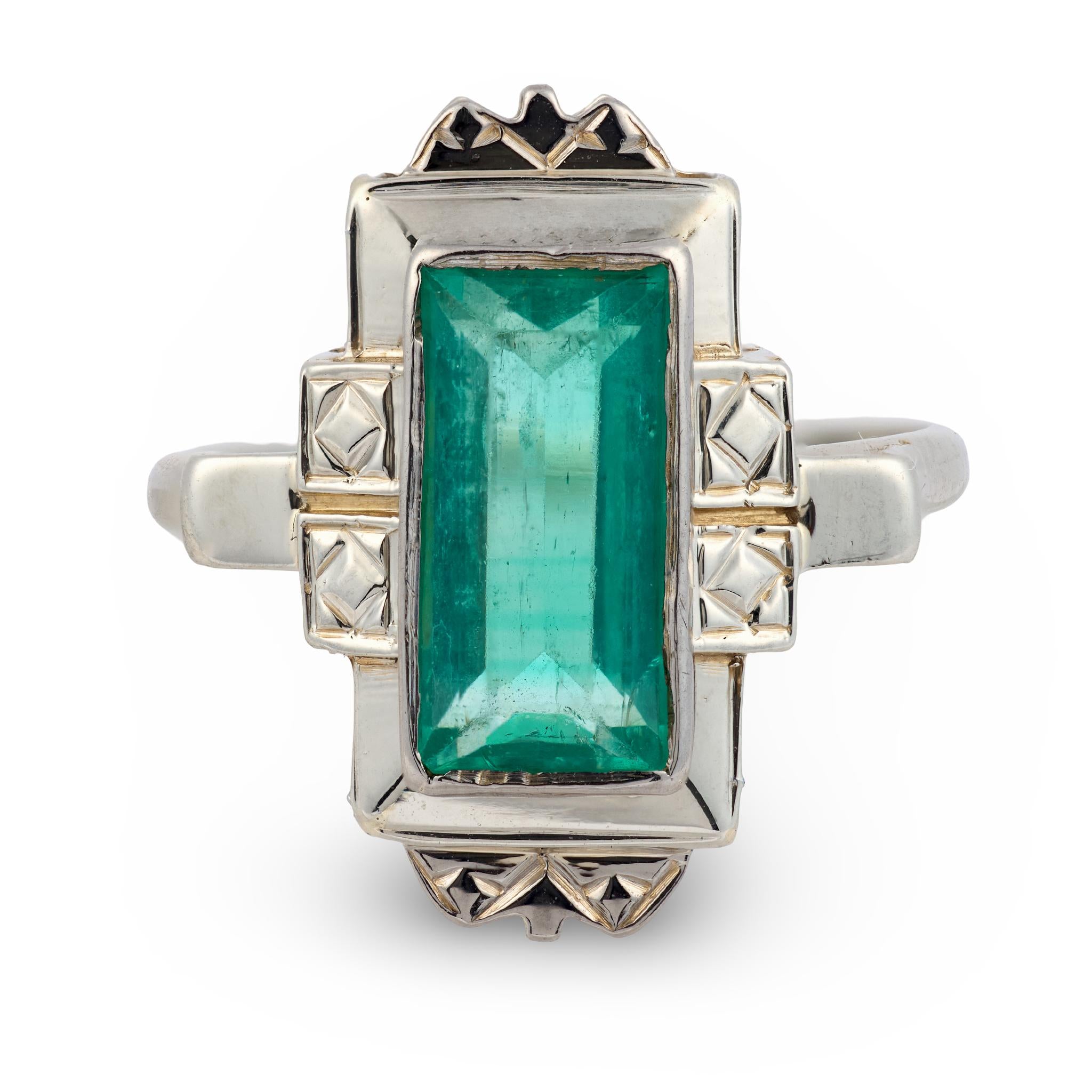 Art Deco GIA 2.10 carat Colombian emerald 18k white gold ring