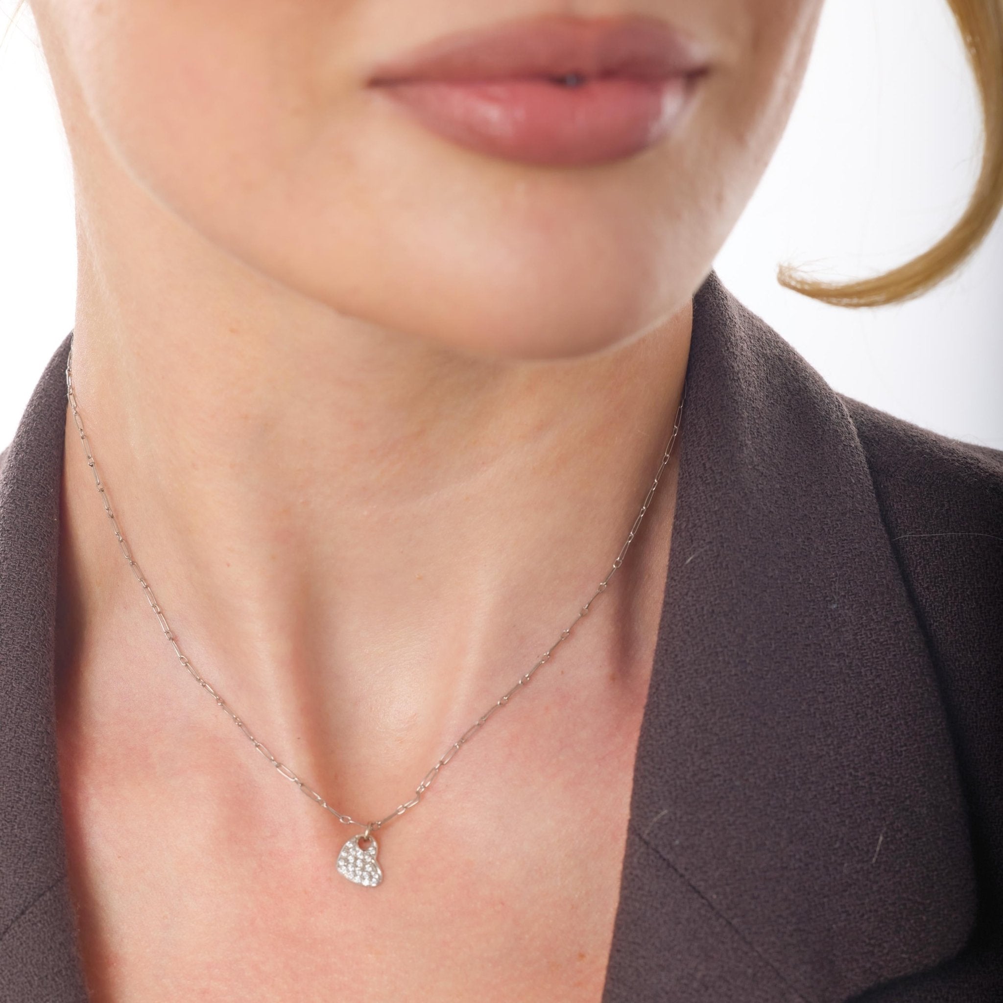 Contemporary diamond 18k white gold heart necklace