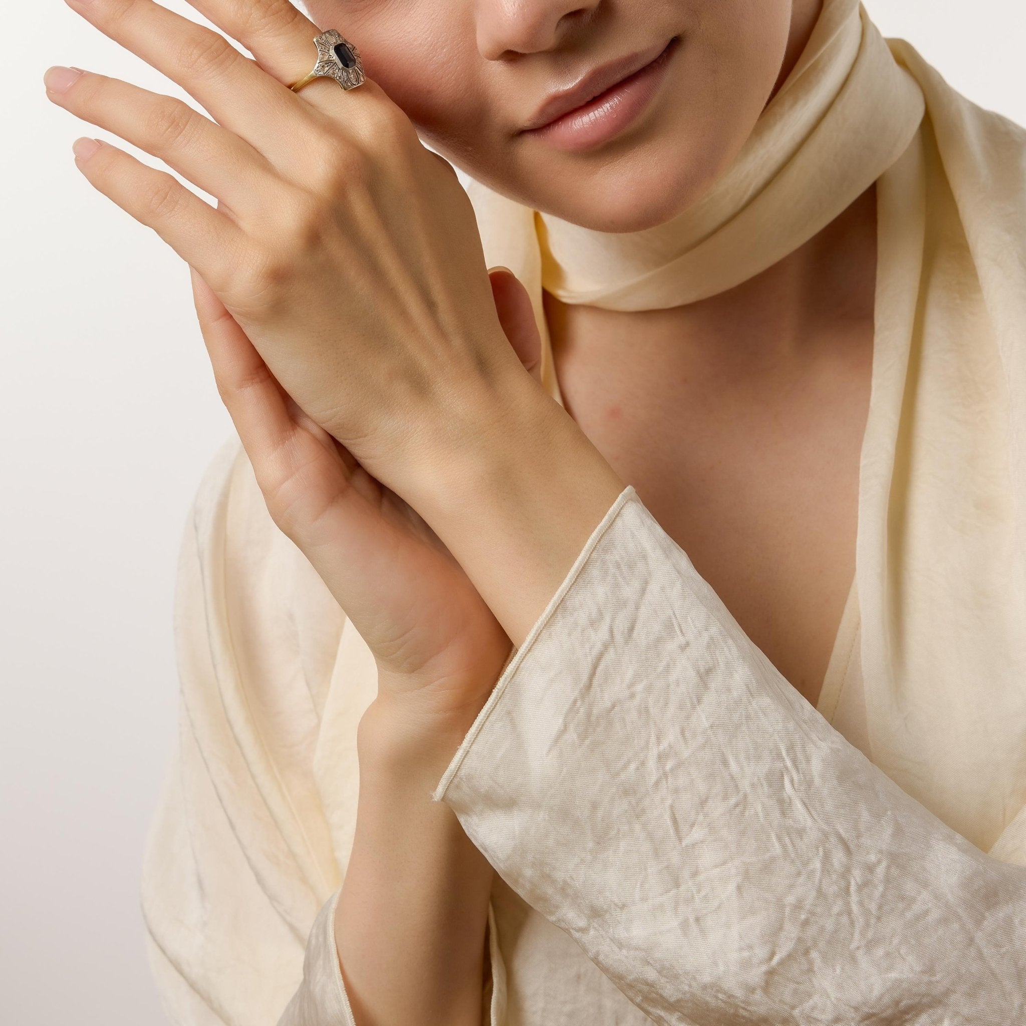 Edwardian style 1.40 carat sapphire diamond 18k yellow gold ring