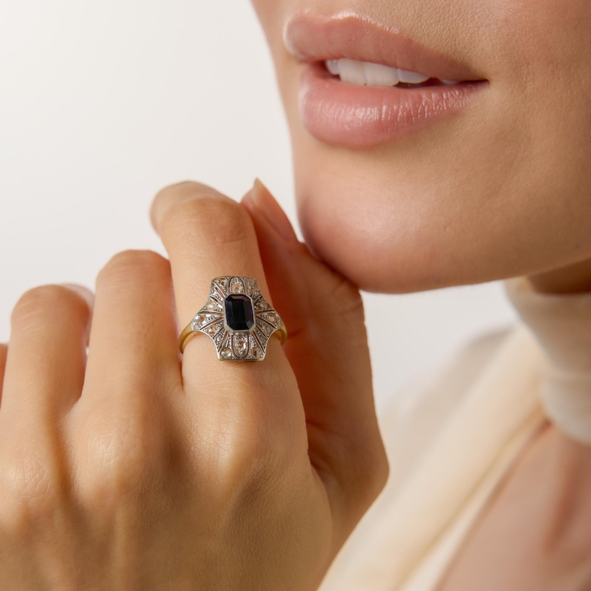 Edwardian style 1.40 carat sapphire diamond 18k yellow gold ring