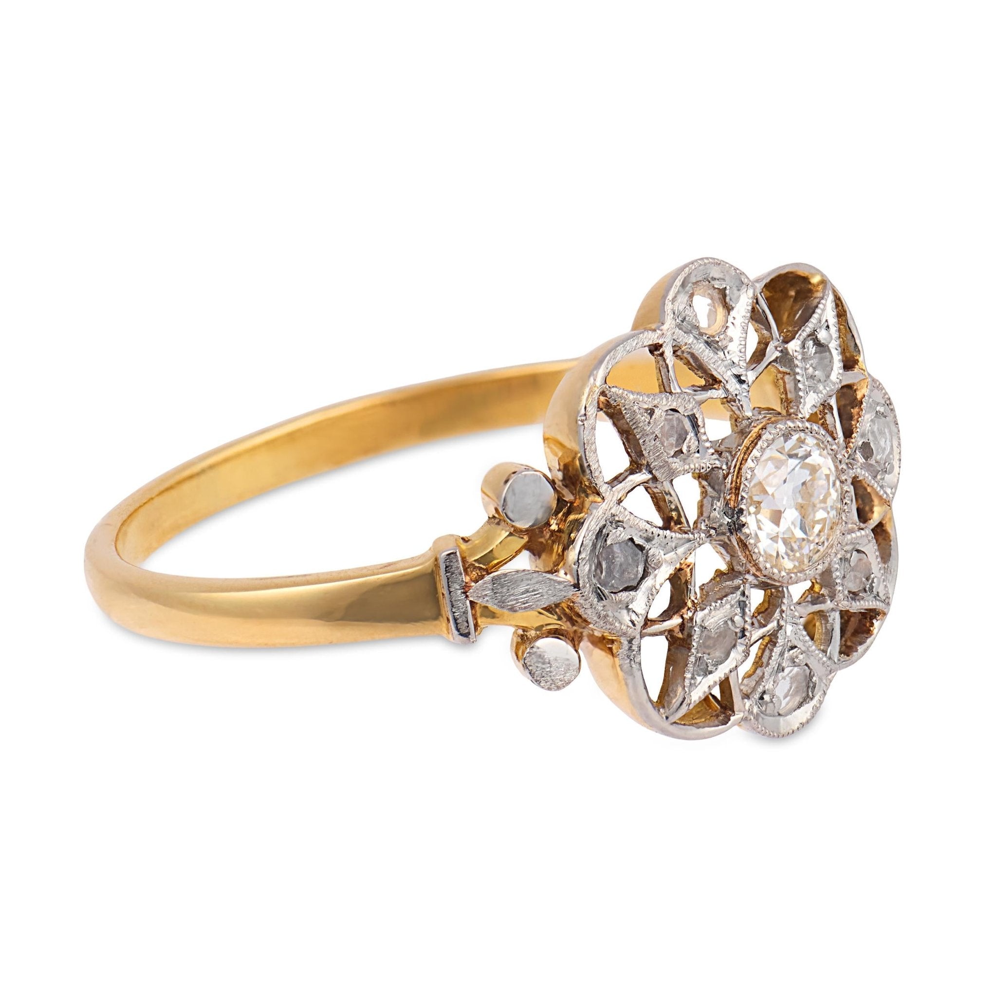 French Belle Époque diamond 18k yellow gold platinum flower ring