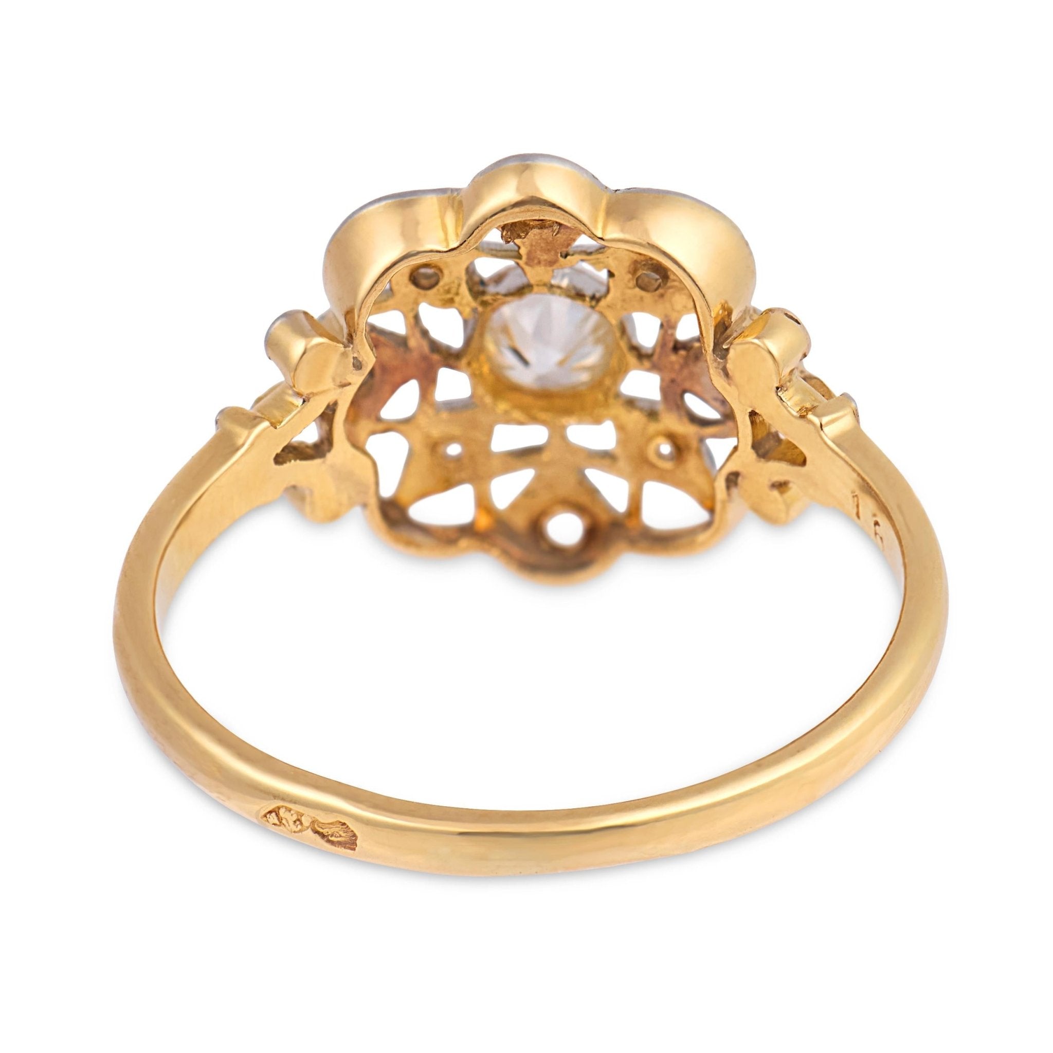 French Belle Époque diamond 18k yellow gold platinum flower ring