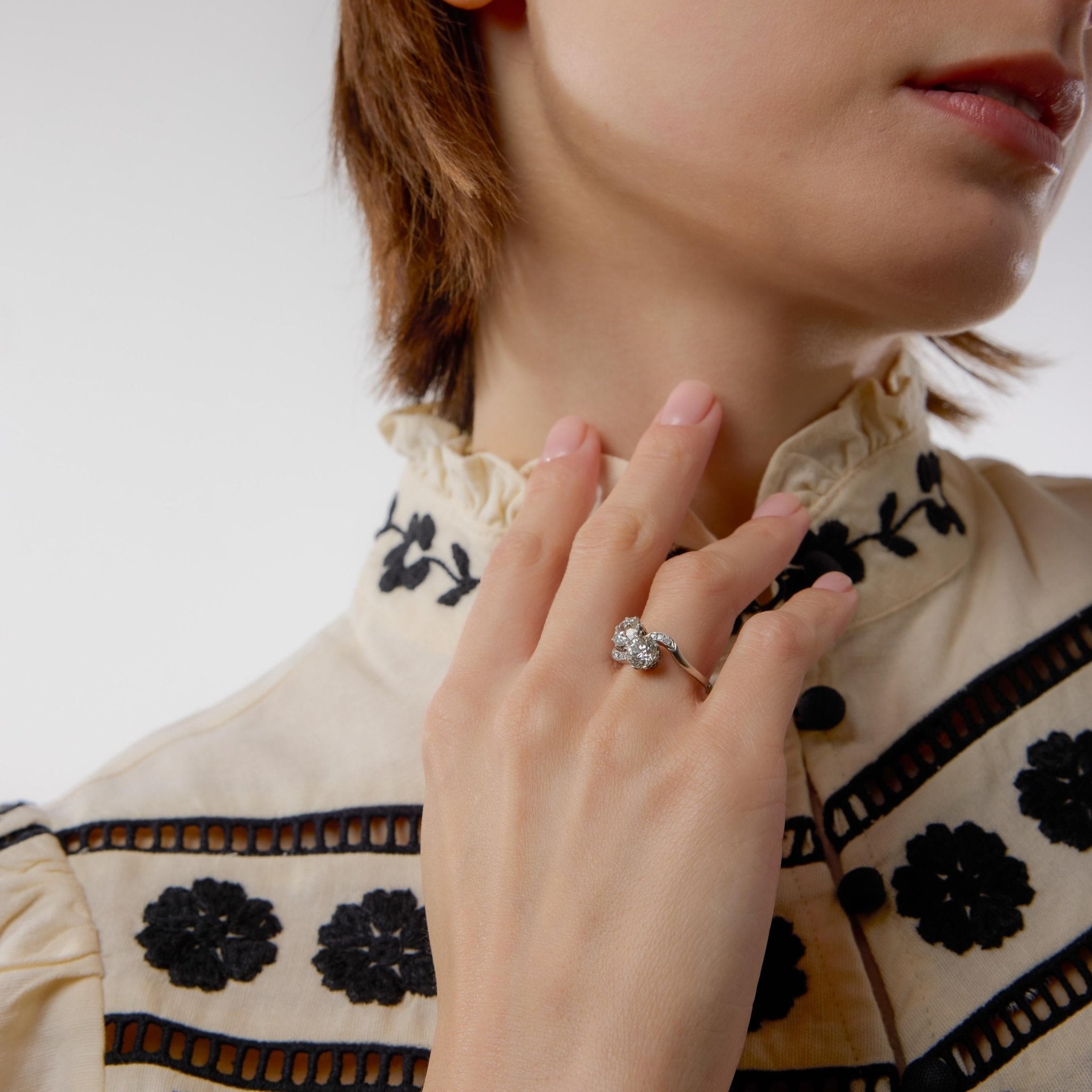 Art Deco 1.95 carat old European diamond platinum toi et moi ring