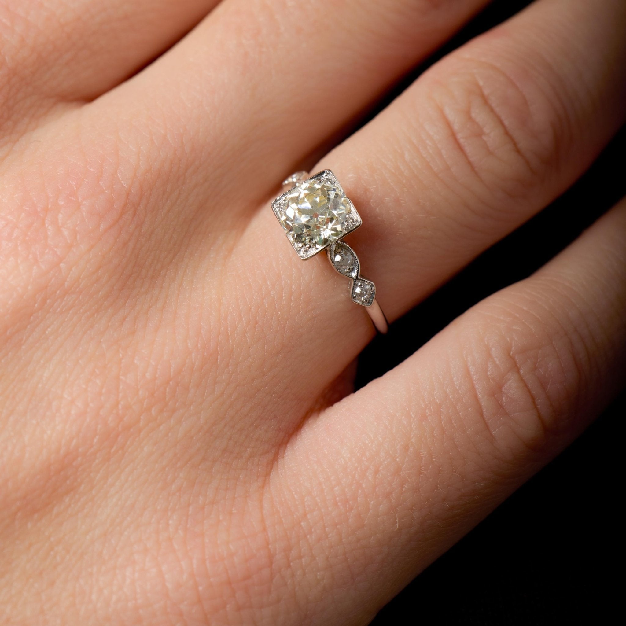 Art Deco 1.65 carat old European cut diamond platinum engagement ring