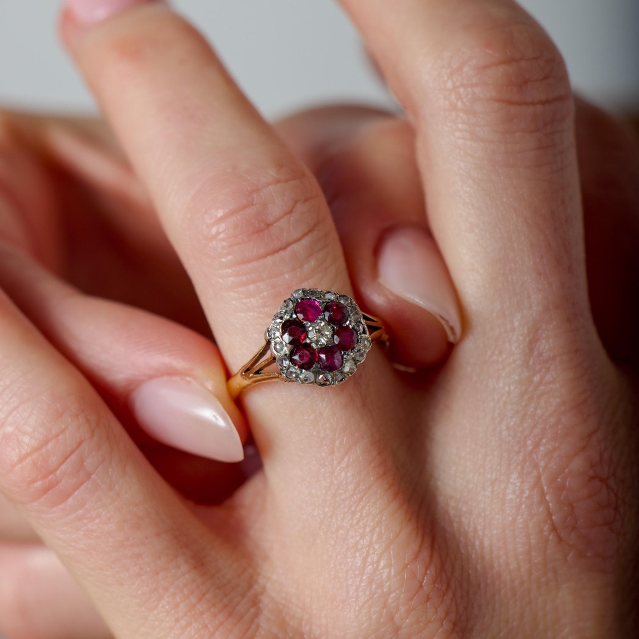 Victorian ruby diamond cluster 18k yellow gold silver ring