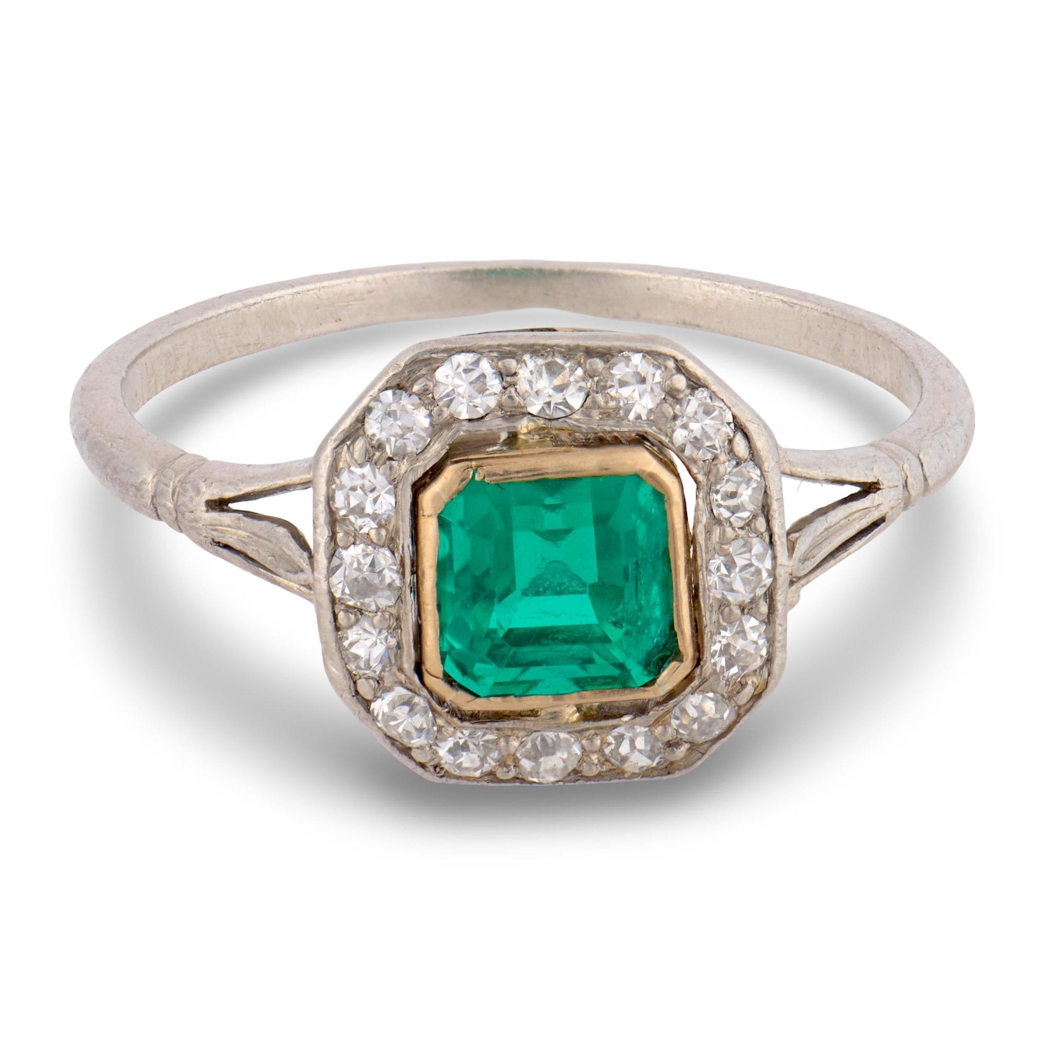 Art Deco emerald diamond platinum cluster ring
