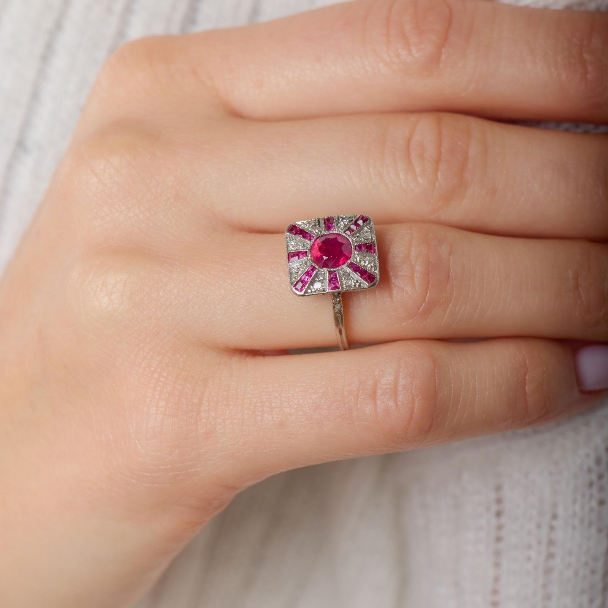 Art Deco ruby diamond platinum ring