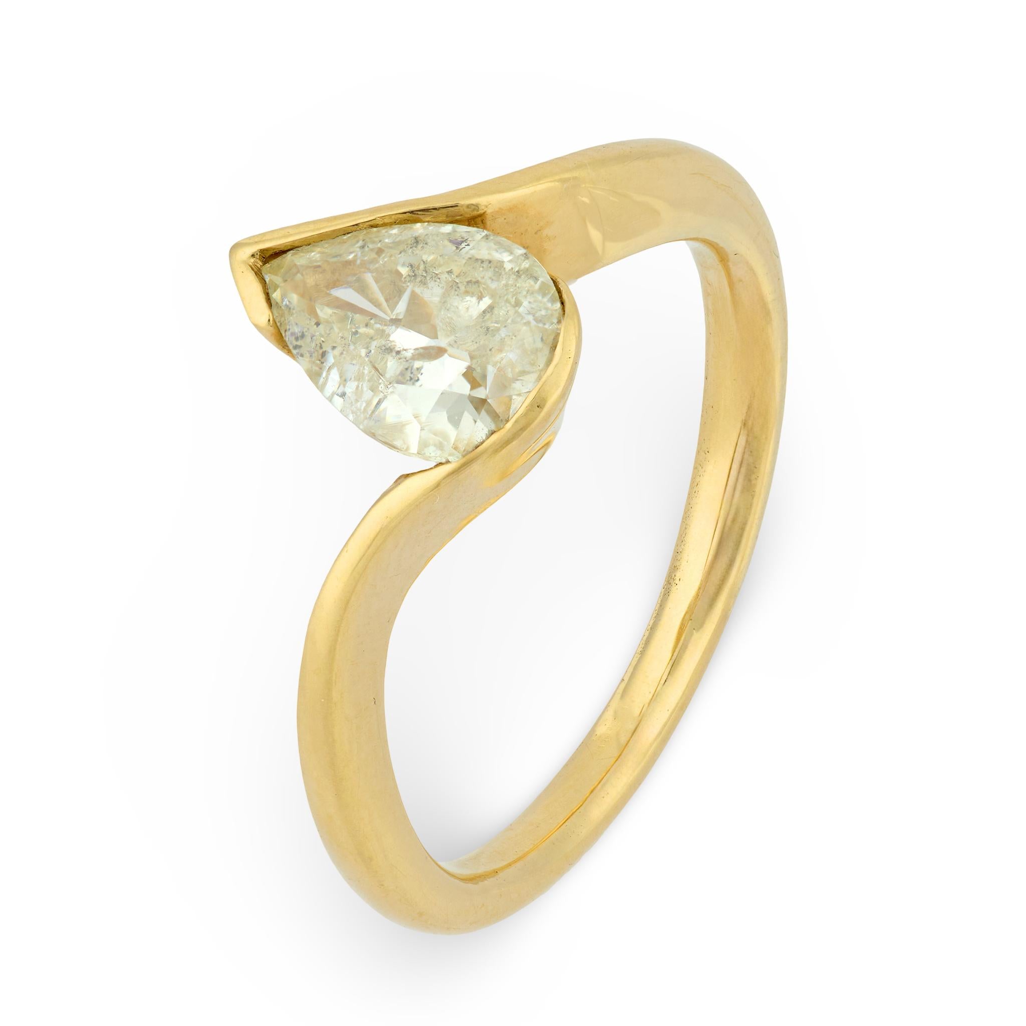 Vintage 1.52 carat pear shape diamond 14k yellow gold engagement ring