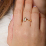 Vintage 1.52 carat pear shape diamond 14k yellow gold engagement ring