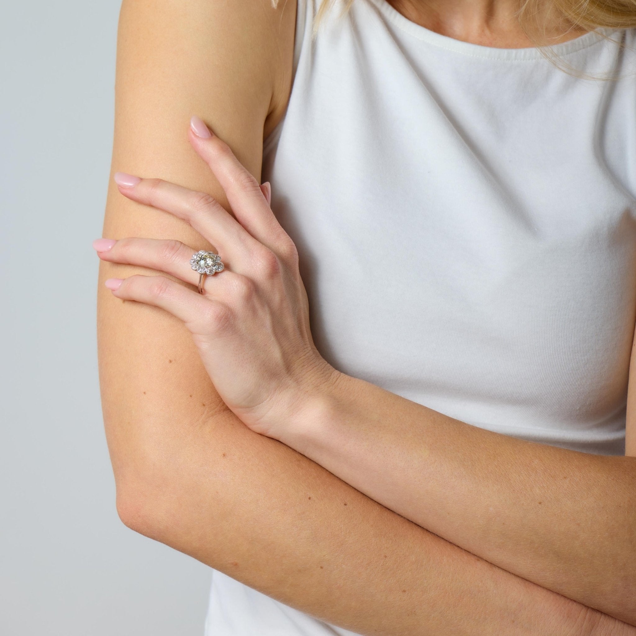 Art Deco GIA 3.01 carat old European diamond platinum cluster ring