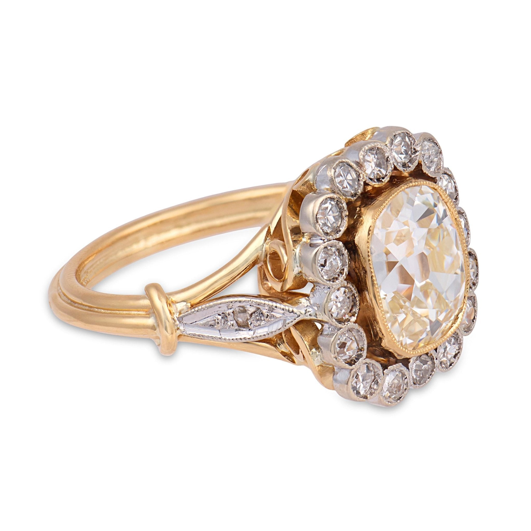 French Belle Époque GIA 2.02 carat old mine cut diamond cluster ring