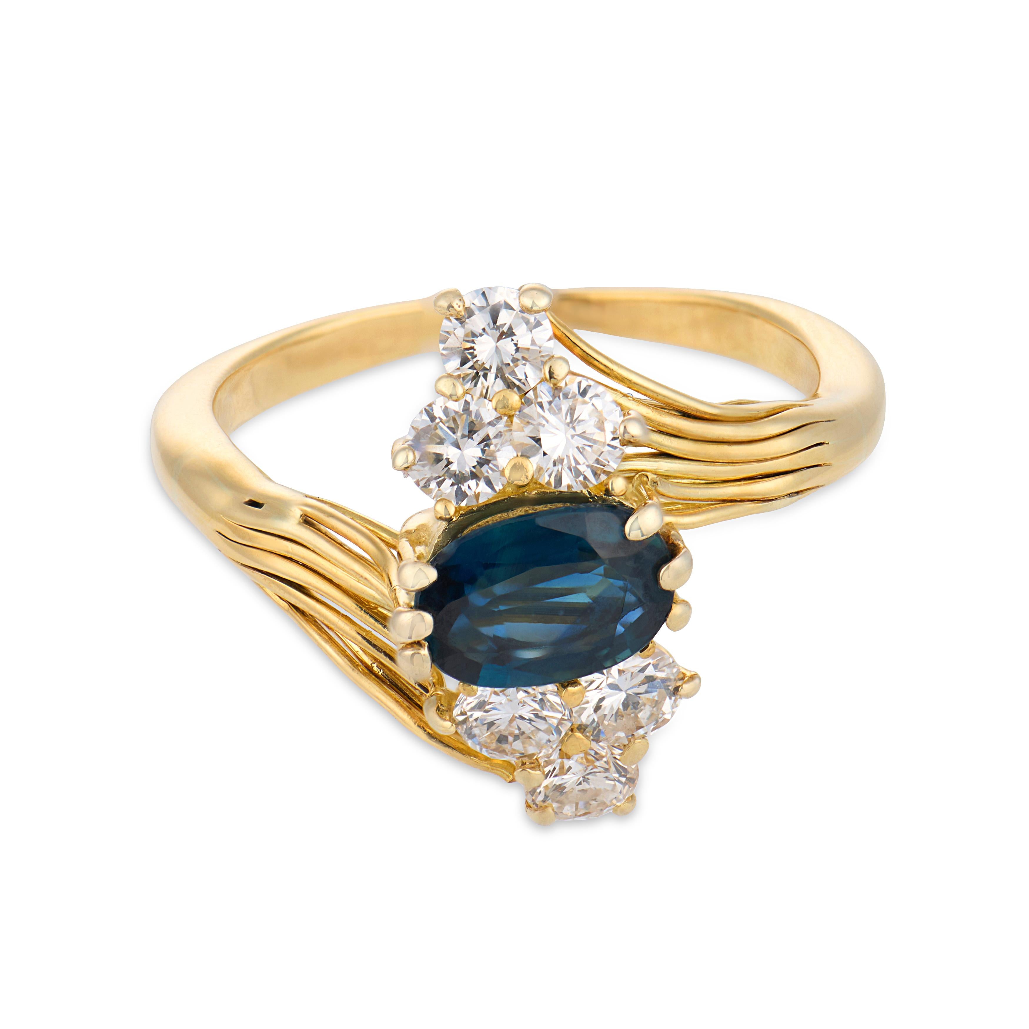 Vintage sapphire diamond 18k yellow gold ring