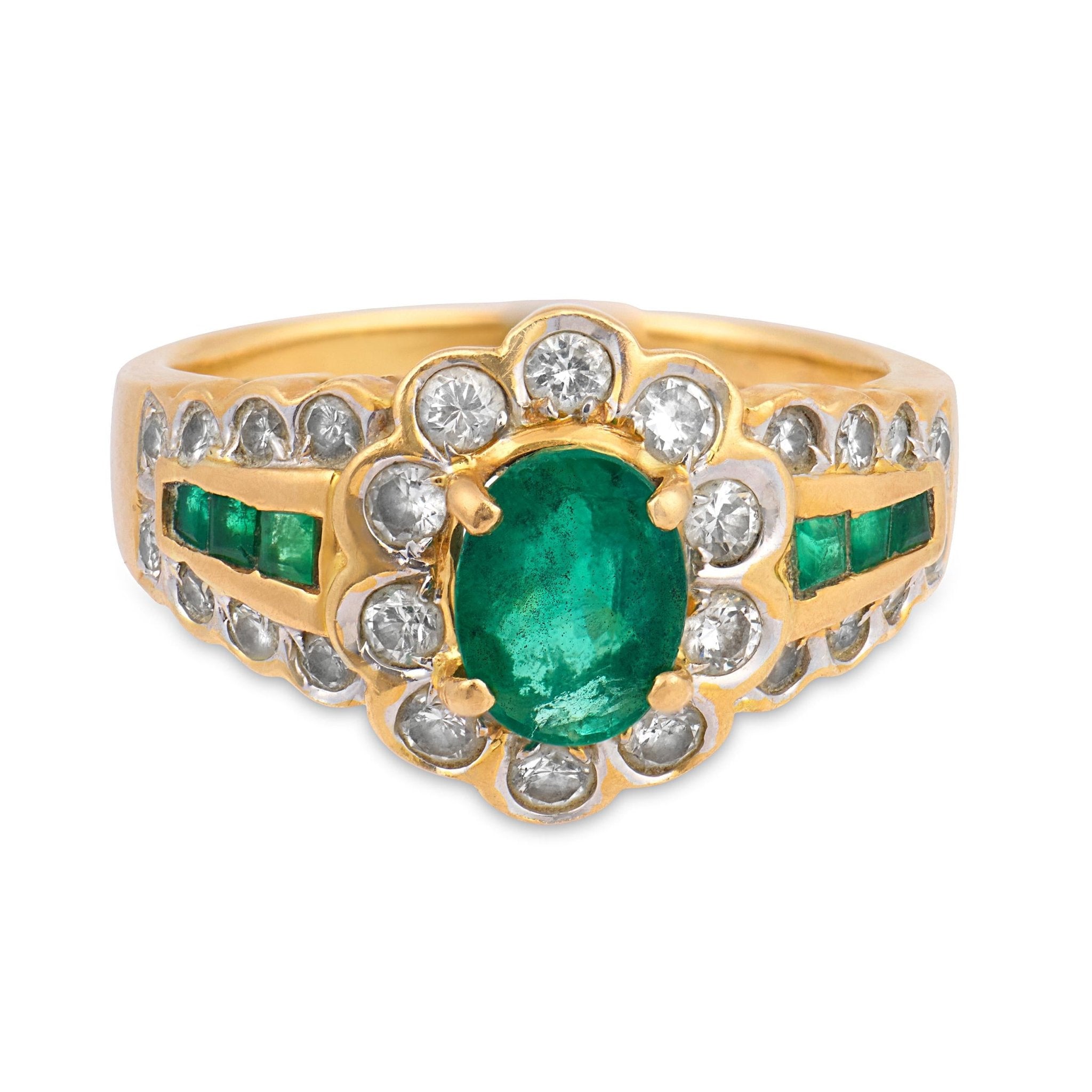 Vintage emerald diamond 18k yellow gold cluster ring