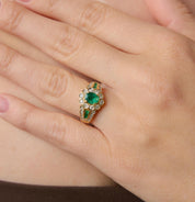 Vintage emerald diamond 18k yellow gold cluster ring