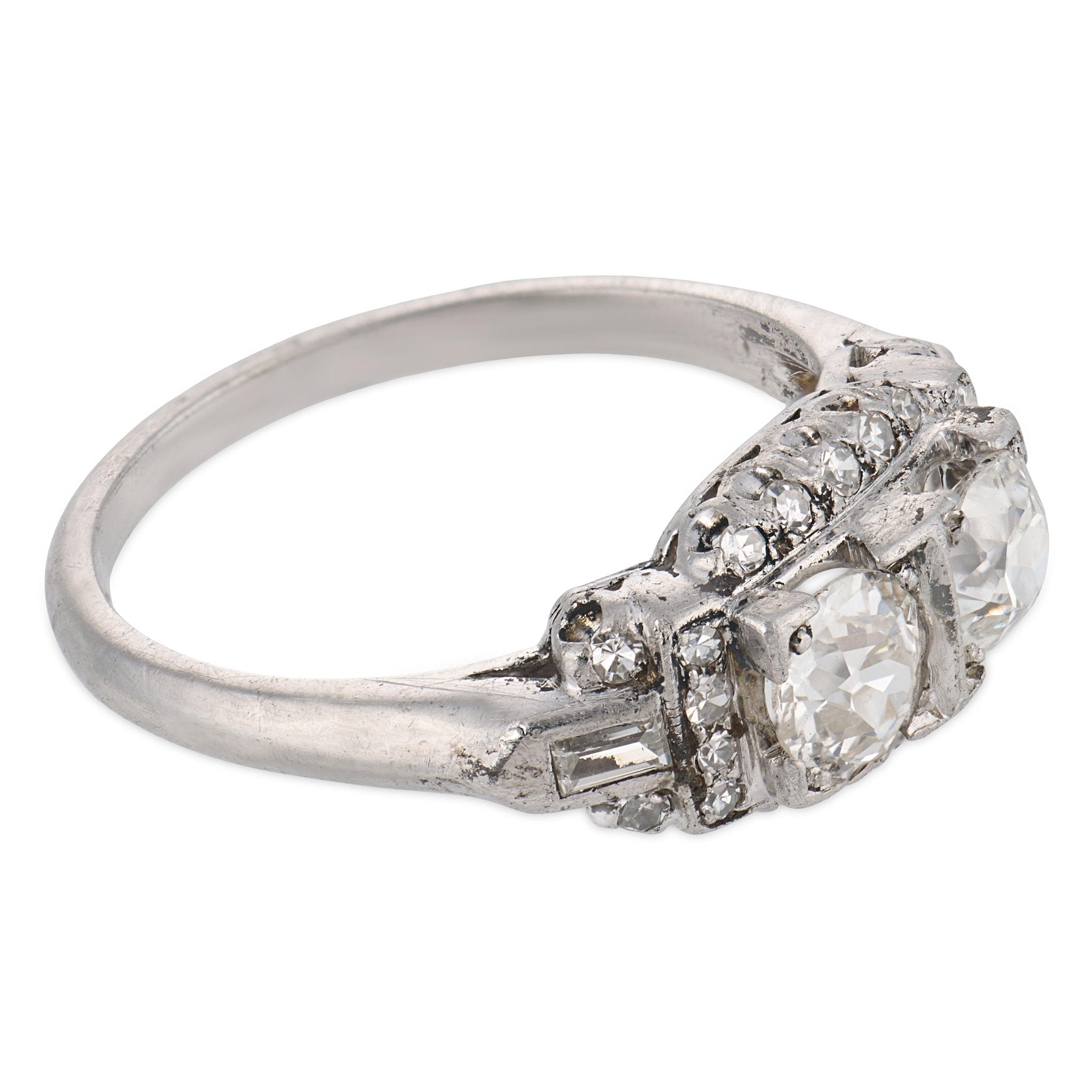 Mid Century 1.10 carat diamond platinum ring