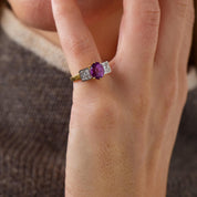 Vintage GIA 2.65 carat purple sapphire diamond 18k yellow gold ring