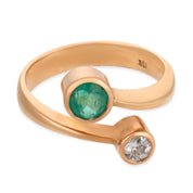 Vintage old European cut diamond emerald 18k rose gold Toi et Moi ring