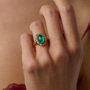 Victorian 3.00 carat emerald diamond 18k yellow gold cluster ring