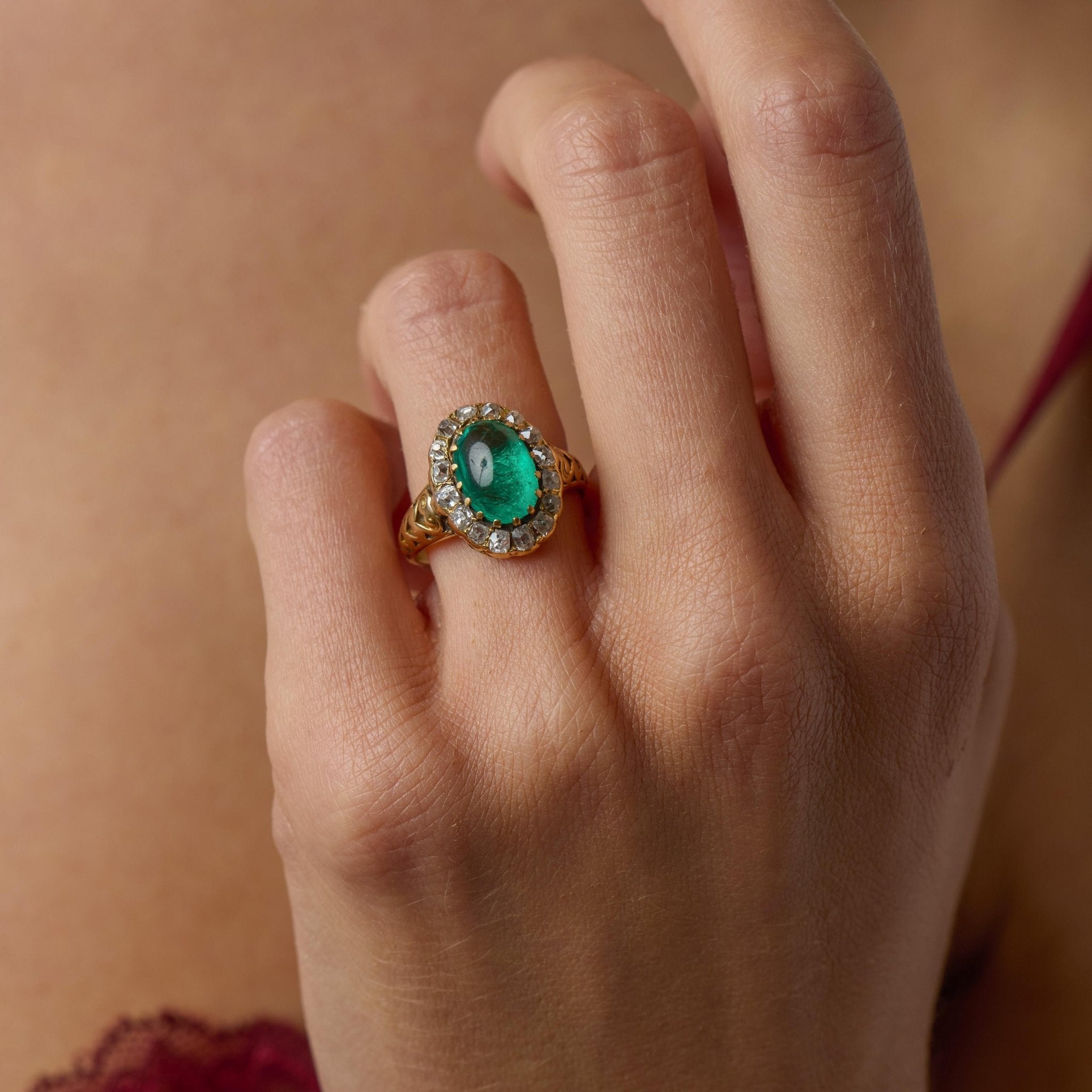 Victorian 3.00 carat emerald diamond 18k yellow gold cluster ring
