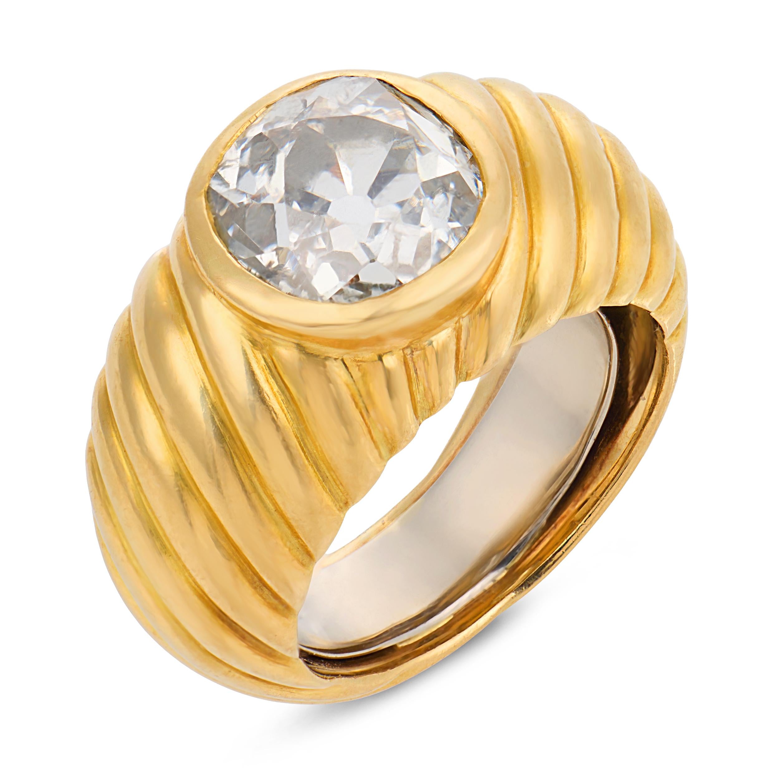 Retro 3.80 carat old mine cut diamond 18k yellow gold bezel ring