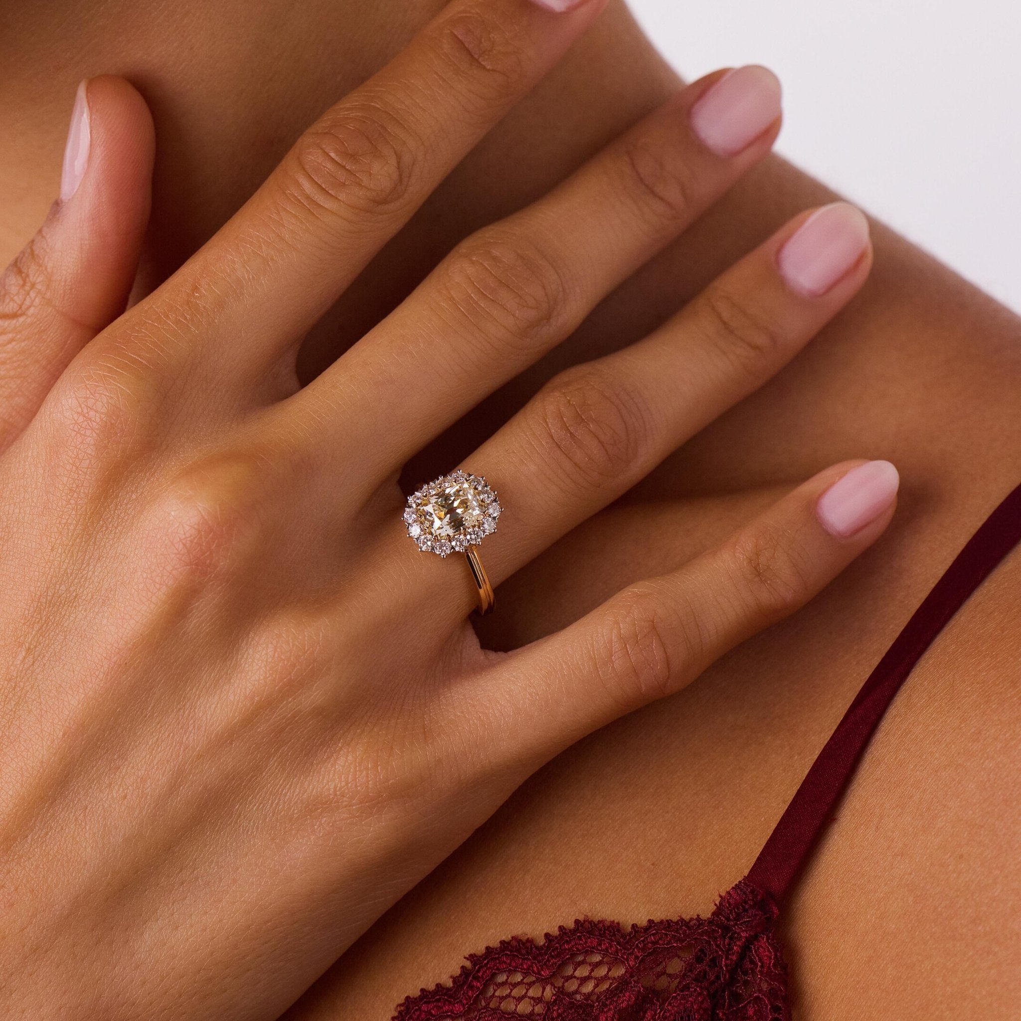Terrace Park GIA 1.82 carat diamond 18k yellow gold ring  - T&H Exclusive