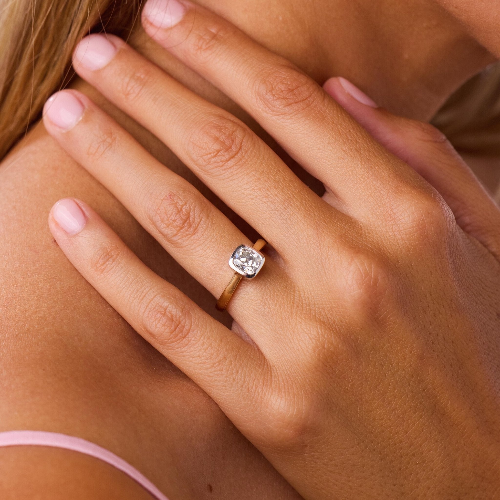 Two tone bezel GIA 1.03 carat diamond 18k yellow gold platinum ring