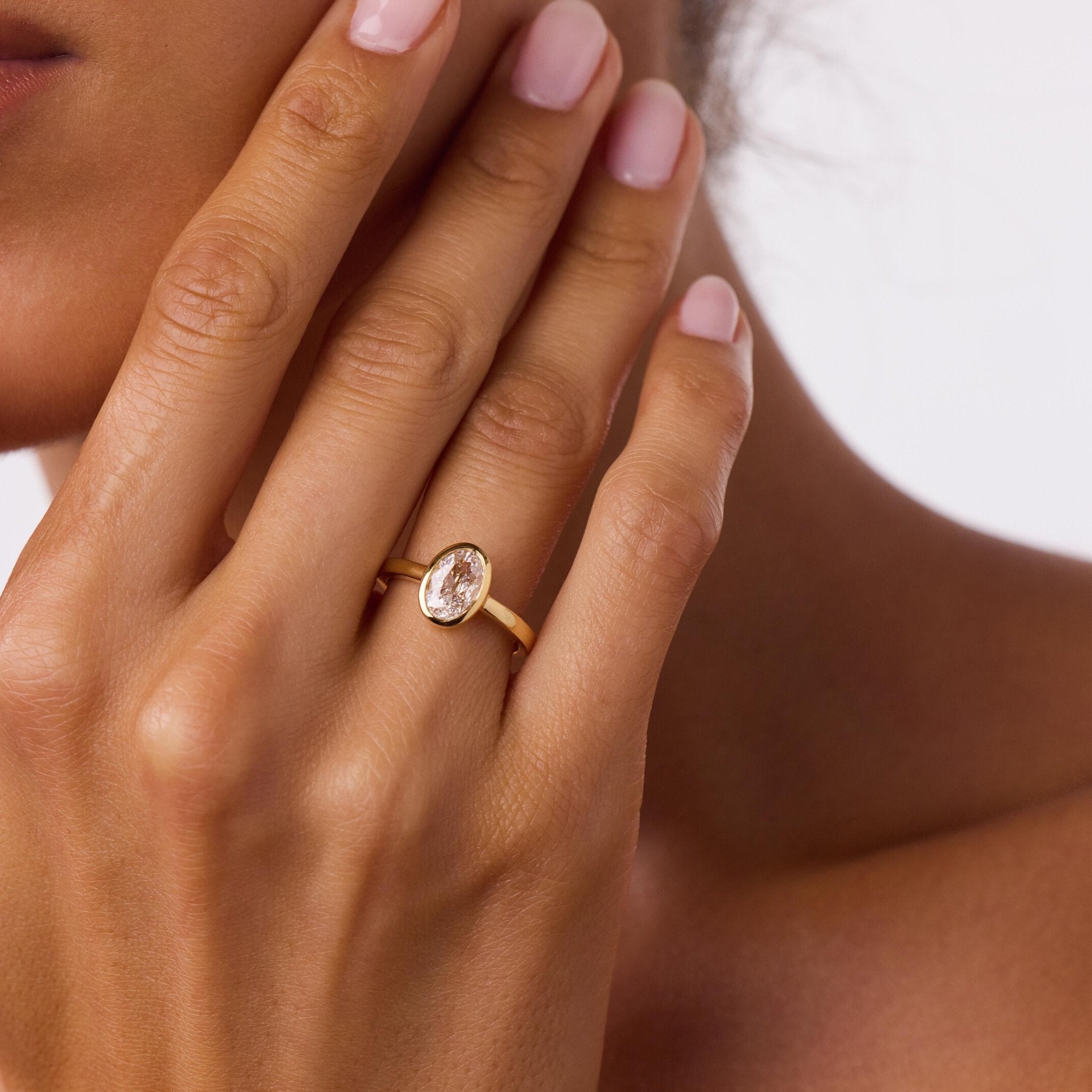 Melrose GIA 1.11 carat oval cut diamond 18k yellow gold ring - T&H Exclusive