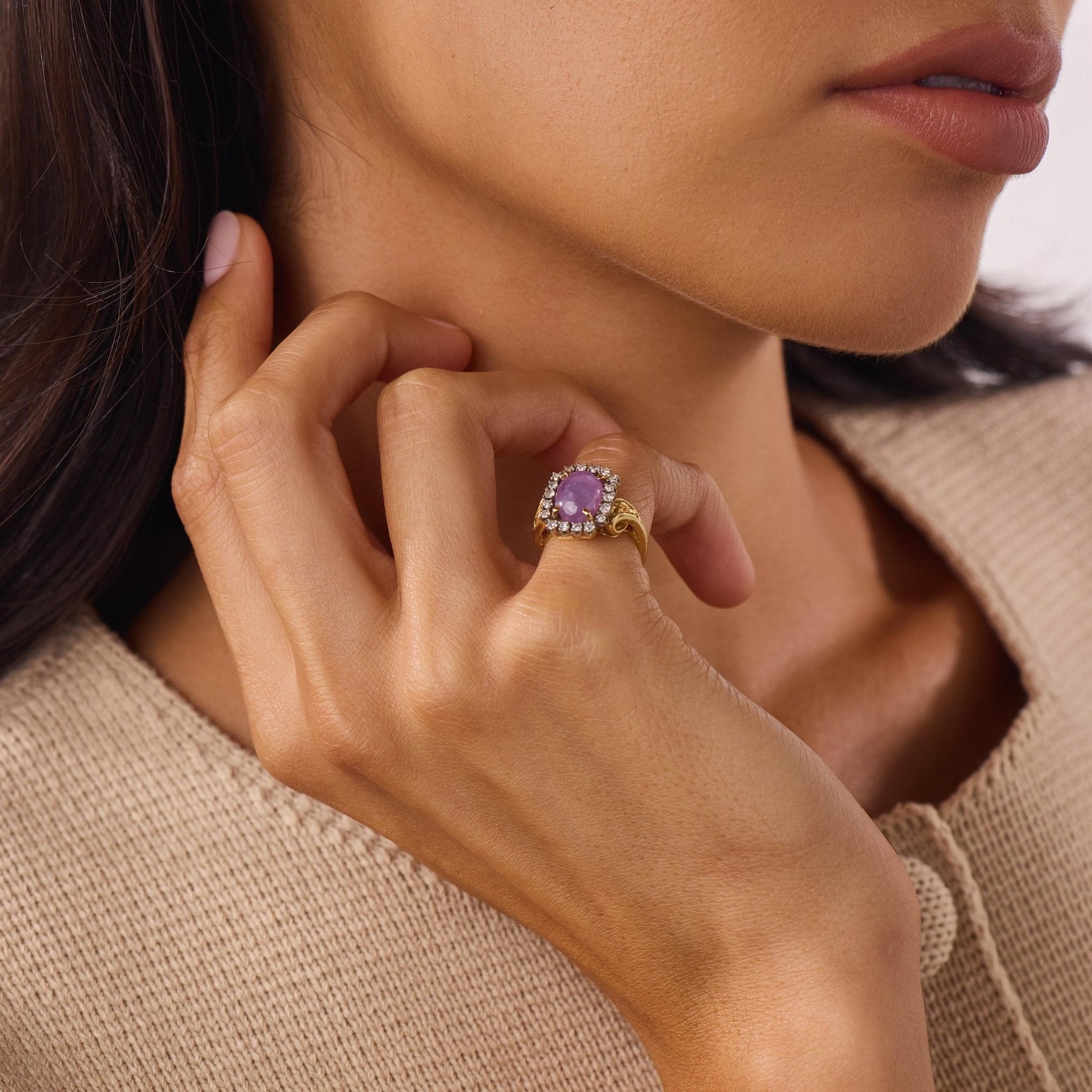 Retro 4.70 carat star sapphire diamond 14k yellow gold cluster ring