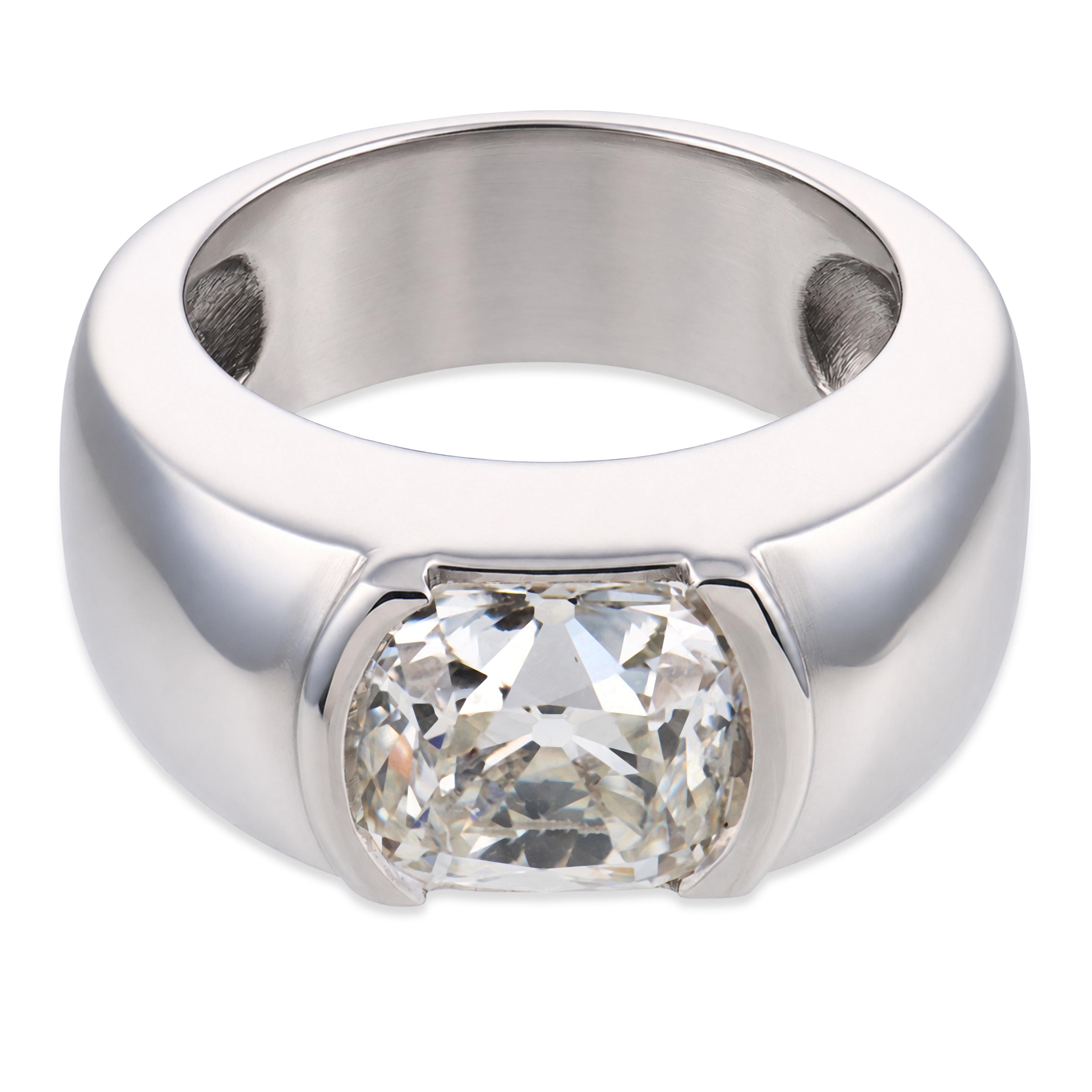 Vintage GIA 2.51 carat old mine cushion cut diamond 18k white gold ring