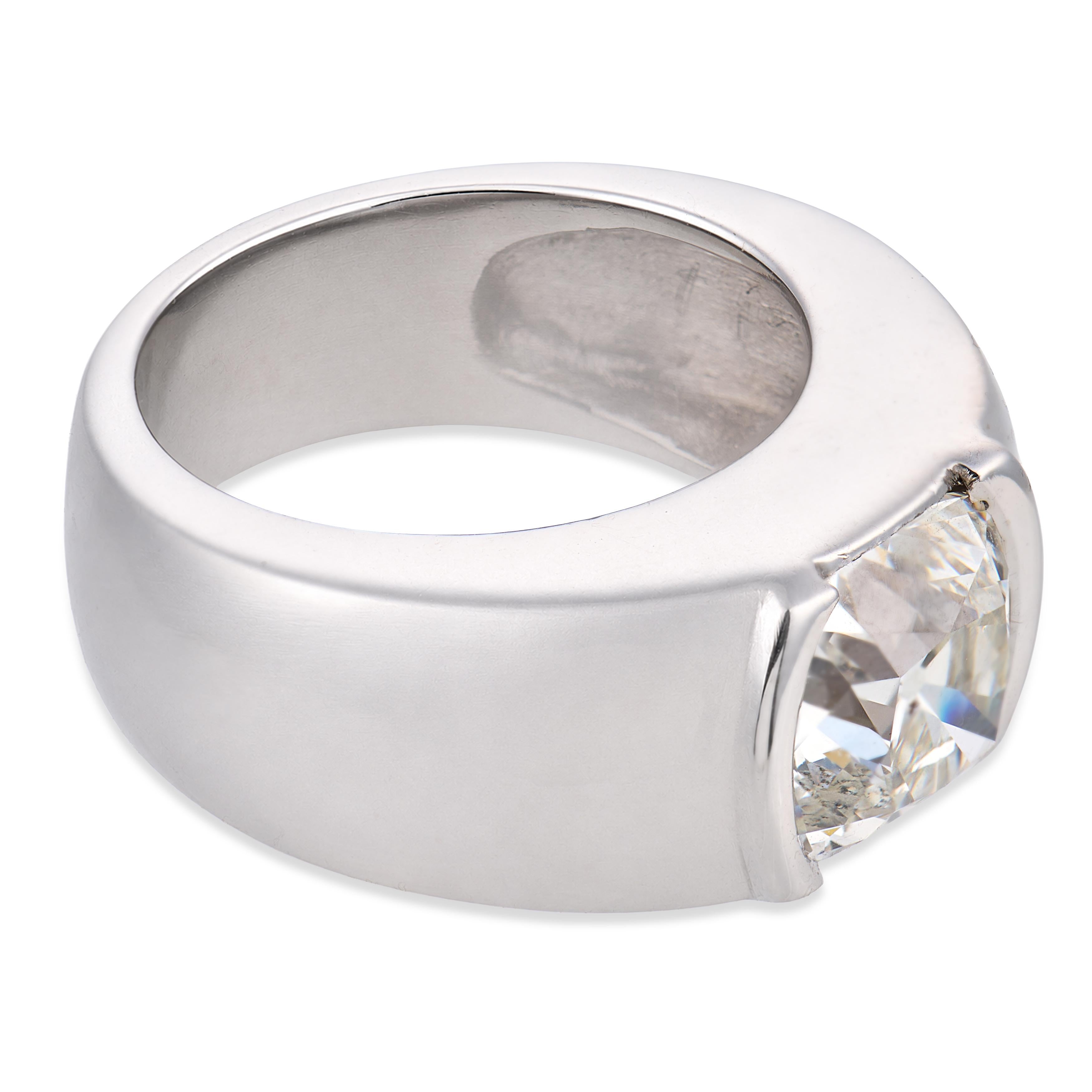 Vintage GIA 2.51 carat old mine cushion cut diamond 18k white gold ring
