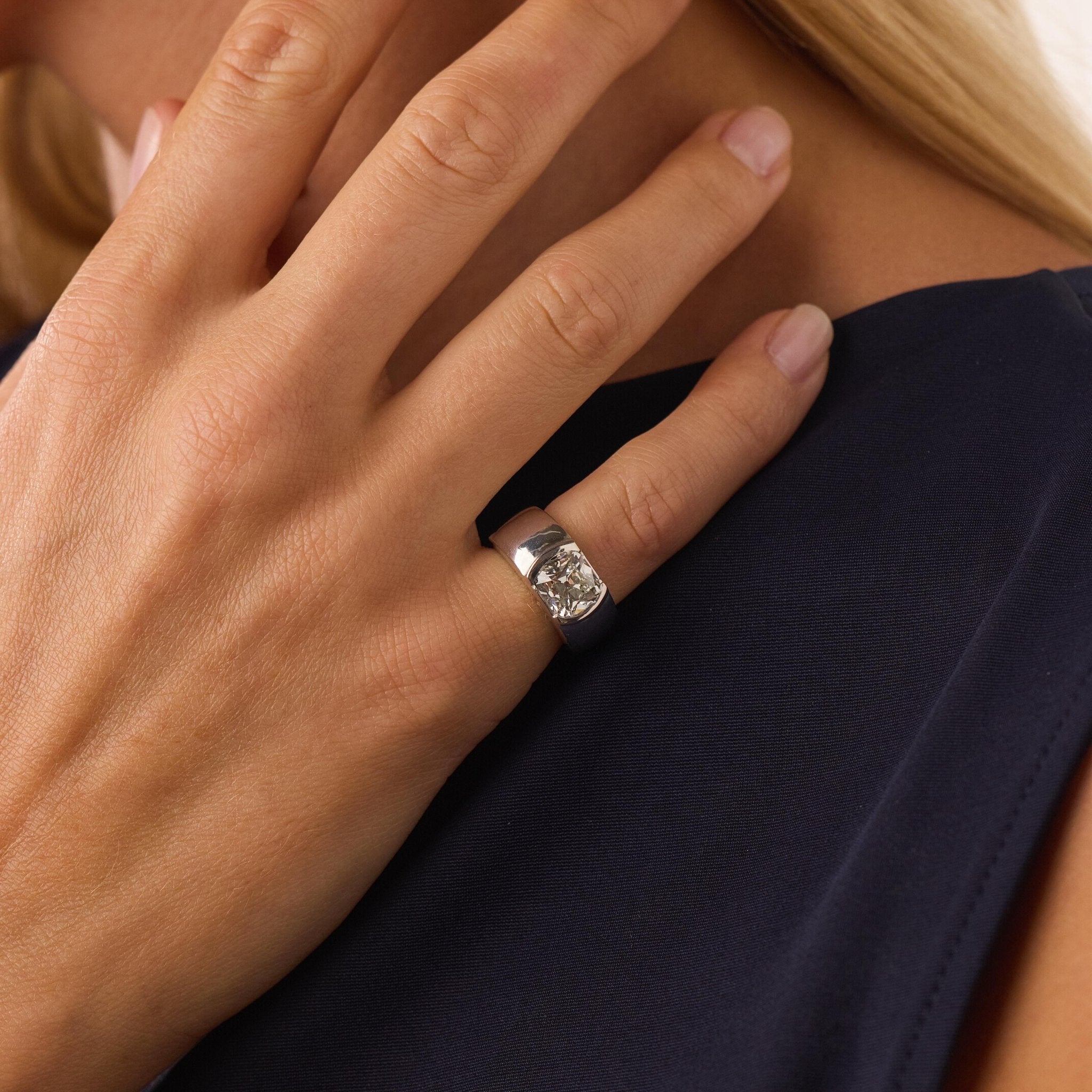 Vintage GIA 2.51 carat old mine cushion cut diamond 18k white gold ring