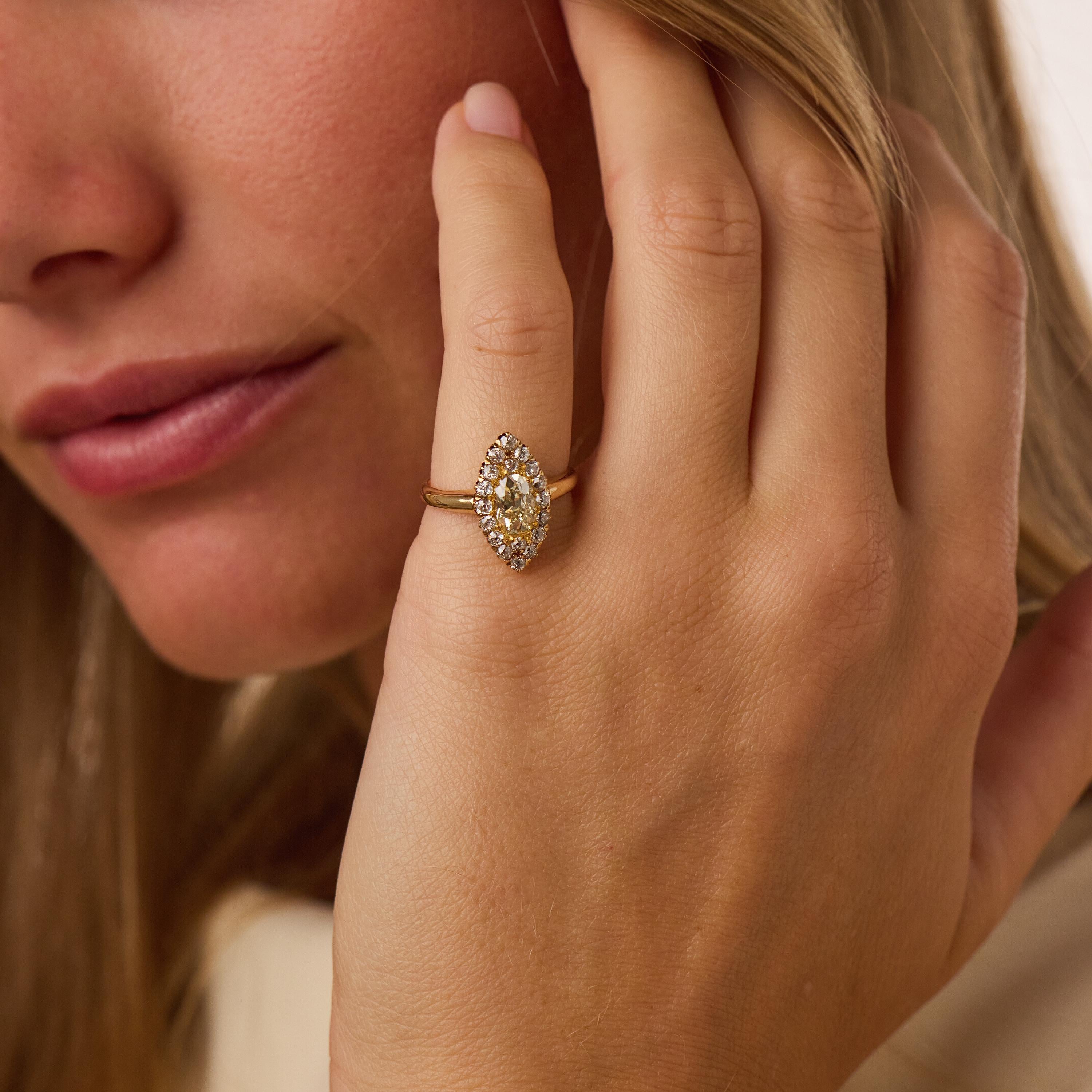 Victorian GIA 1.01 carat old mine cut diamond 18k yellow gold ring